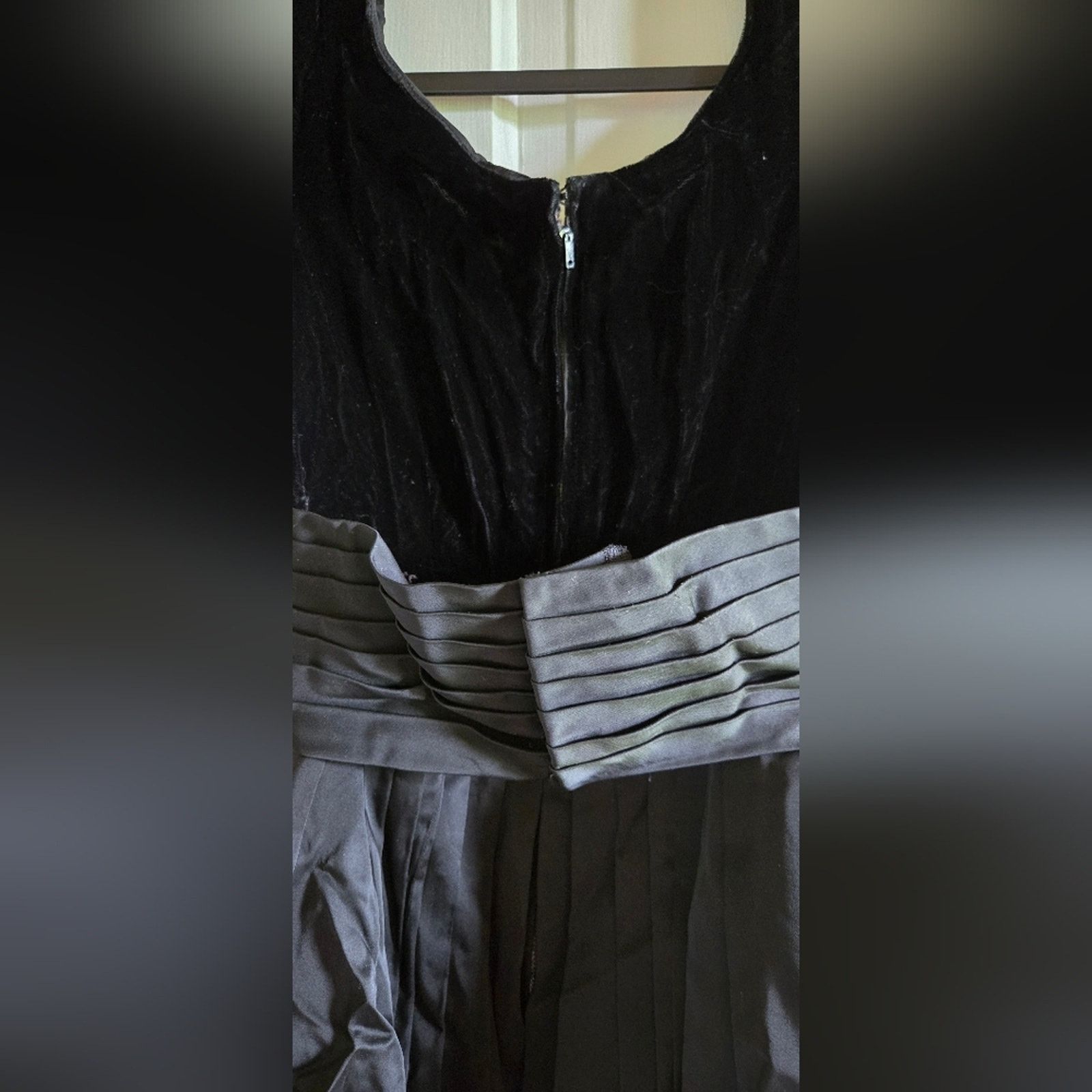 Other 50s 60s Roban by Dorothy Litzan black velvet cocktail dress Size S / US 4 / IT 40 - 4 Thumbnail
