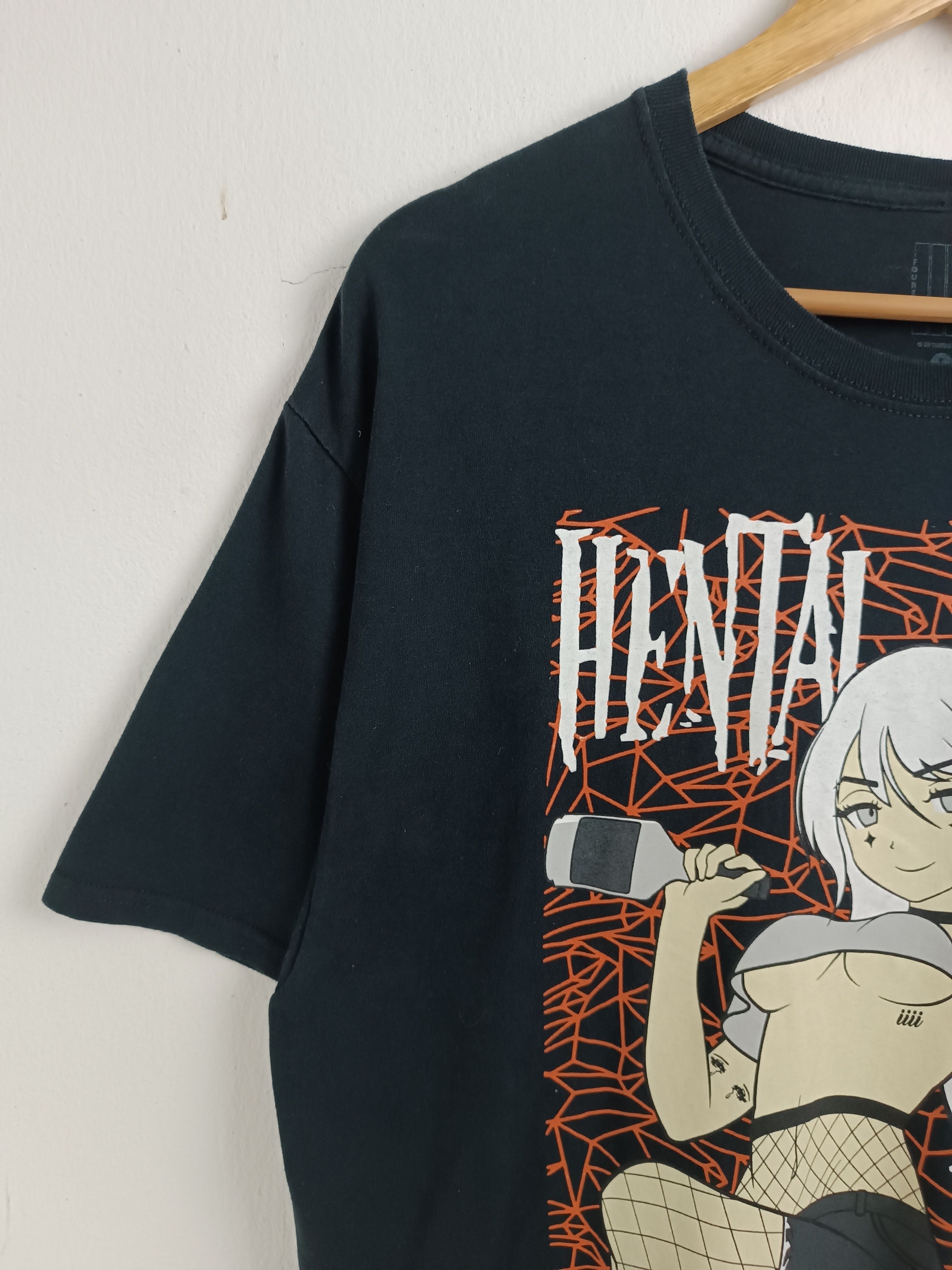 Anime VINTAGE HENTAI SEXY ANIME NARUTO ONE PIECE BLEACH TEE Size US L / EU 52-54 / 3 - 5 Thumbnail