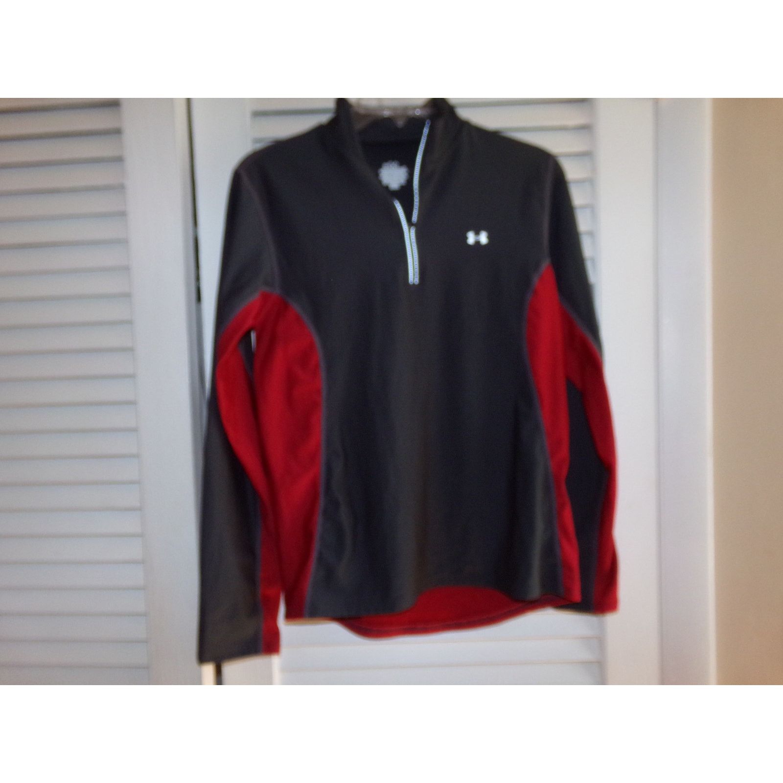 Under Armour Under Armour women 1/4 zip pullover M Excellent Size M / US 6-8 / IT 42-44 - 1 Thumbnail