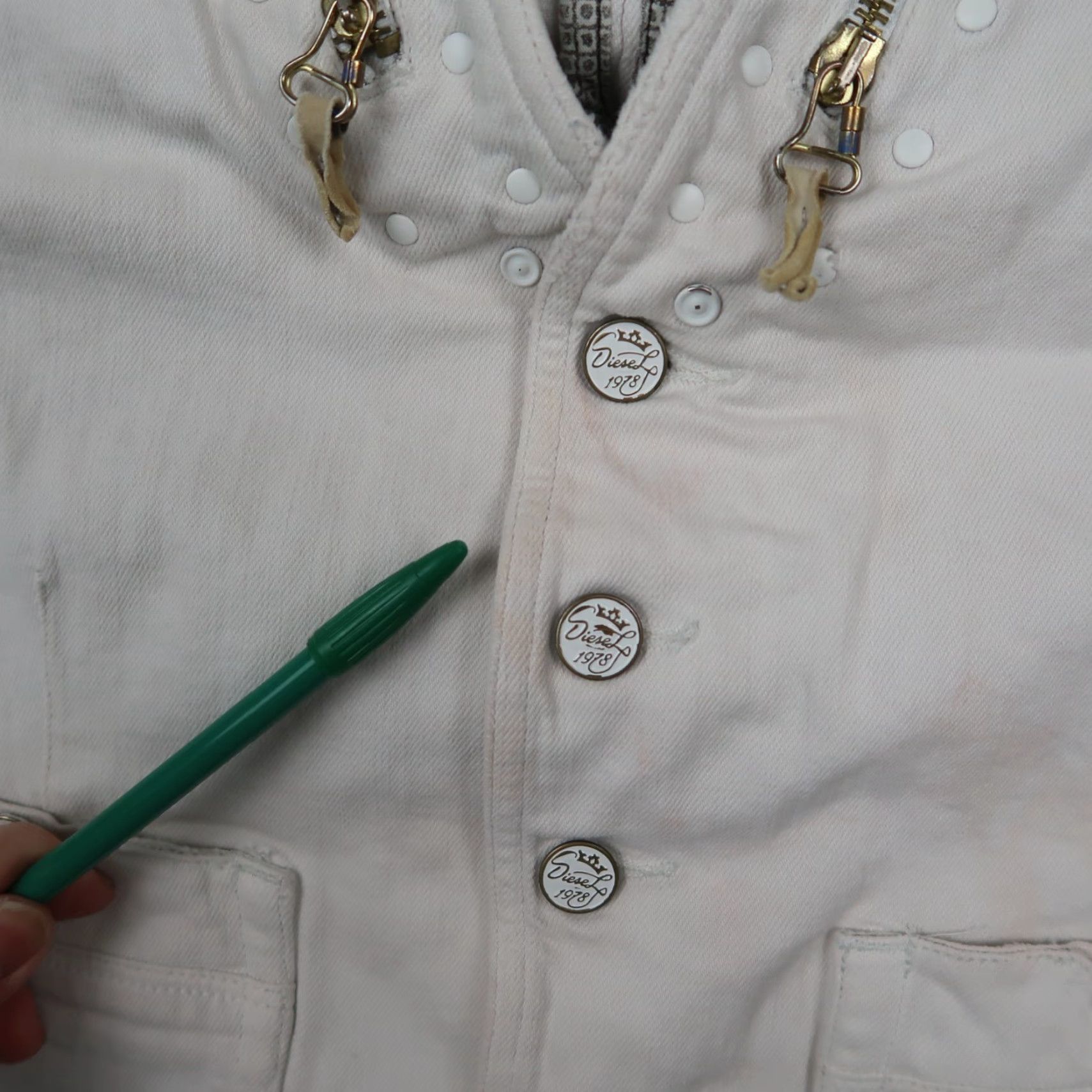 Diesel VINTAGE Diesel Denim Vest Jacket Women Size XL Women Studded Western Vest Casual White Denim Vest XL Women Western Studded Diesel Vintage Size XL / US 12-14 / IT 48-50 - 6 Thumbnail
