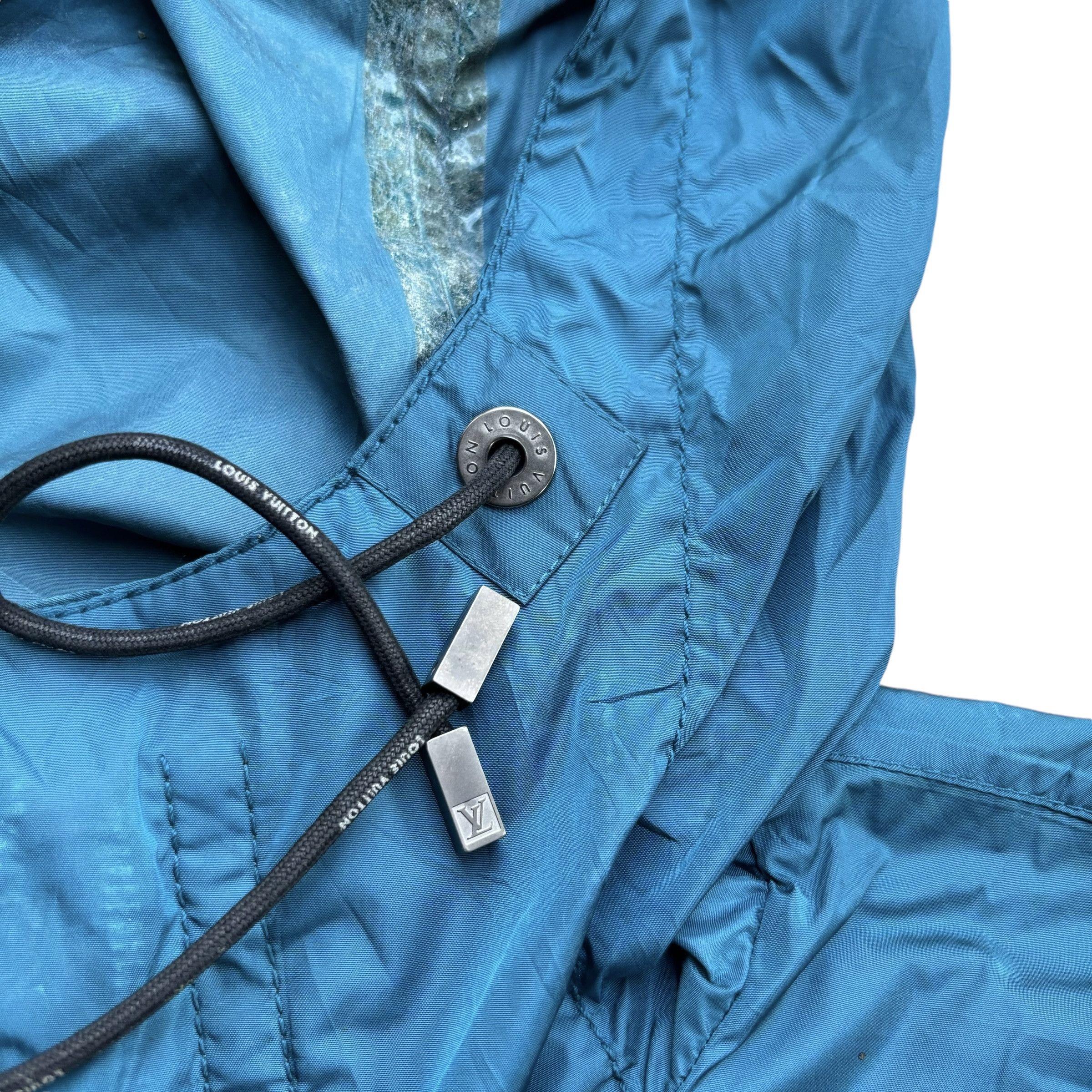 Louis Vuitton Louis Vuitton Waterproof Jacket Size US S / EU 44-46 / 1 - 9 Thumbnail