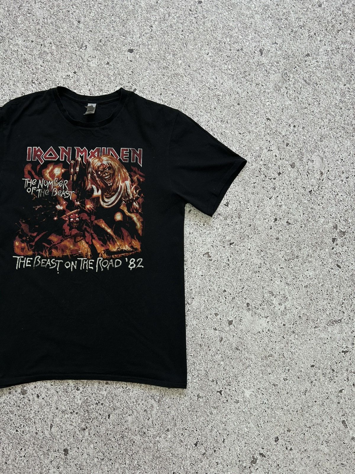 Band Tees × Iron Maiden Iron Maiden The Number Of The Beast 2022 Rock Band T-Shirt Size US L / EU 52-54 / 3 - 3 Thumbnail