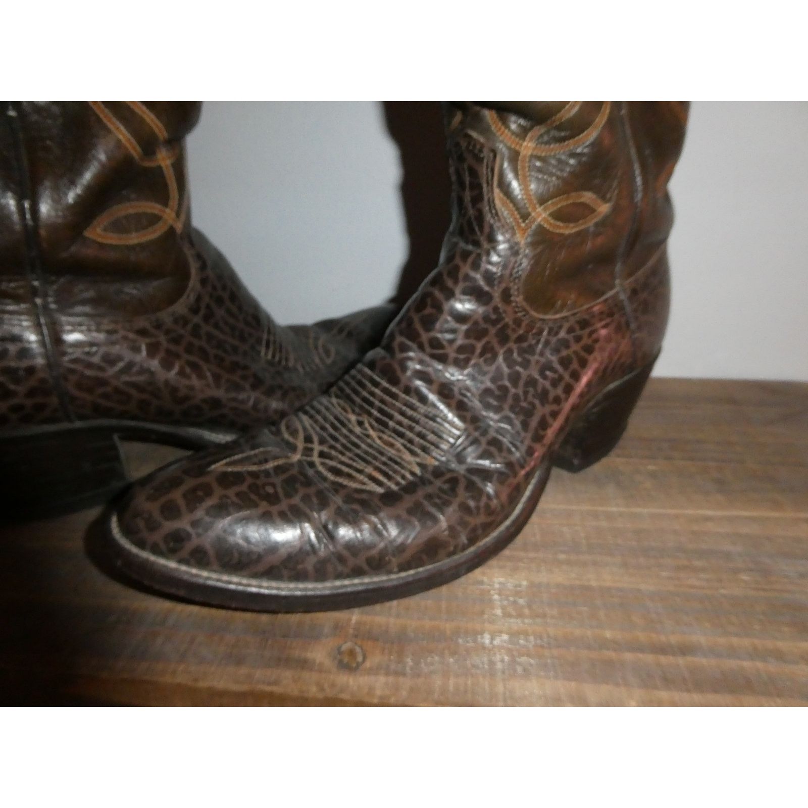 Dan Post DAN POST size 8 western cowgirl boots, cool print! Size US 8 / IT 38 - 2 Thumbnail