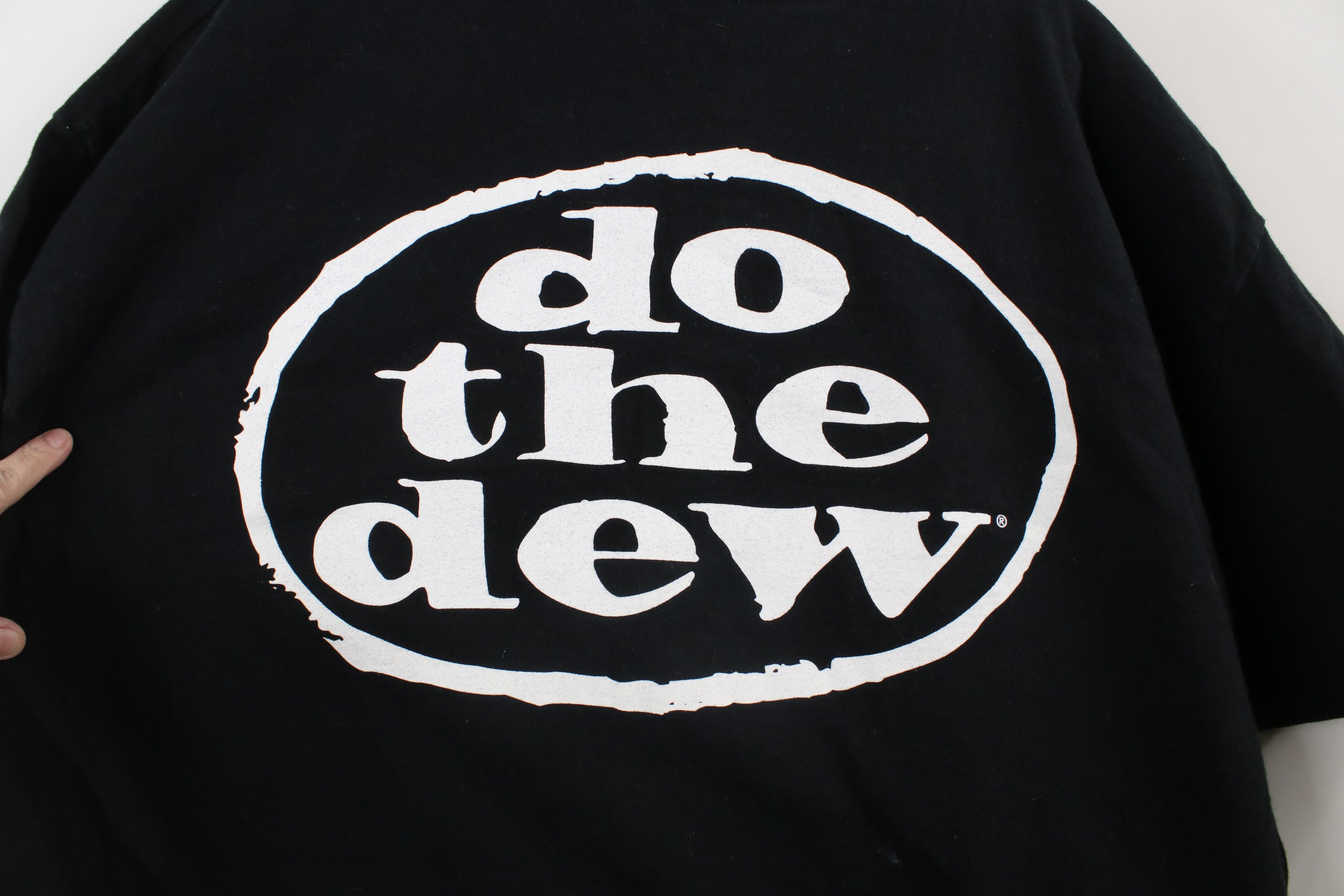 Vintage Vintage 90s Mountain Dew Spell Out Do The Dew T-Shirt Black Size US XXL / EU 58 / 5 - 11 Thumbnail