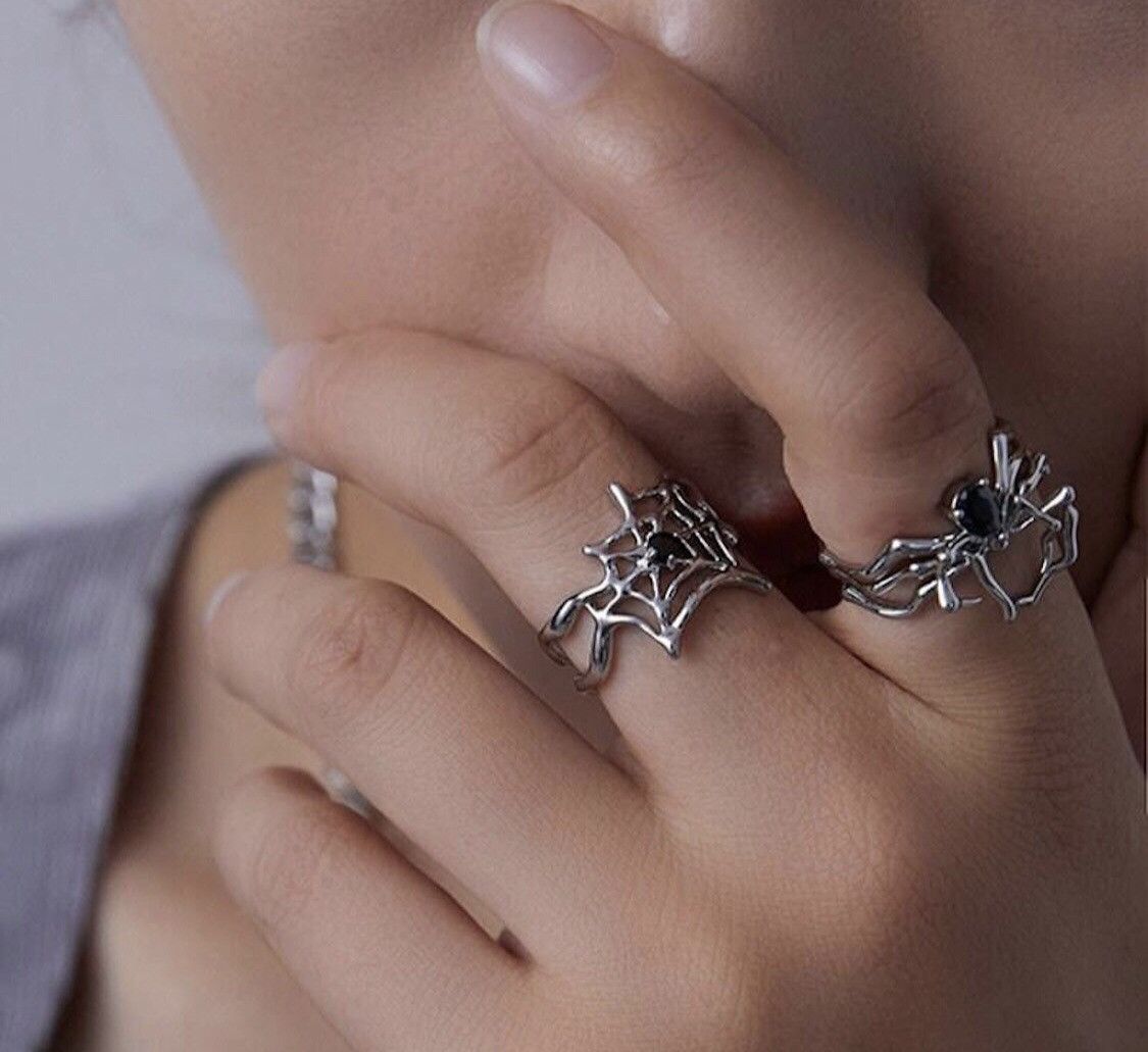 Jewelry 2pcs Goth Spider Punk Ring Size ONE SIZE - 1 Thumbnail