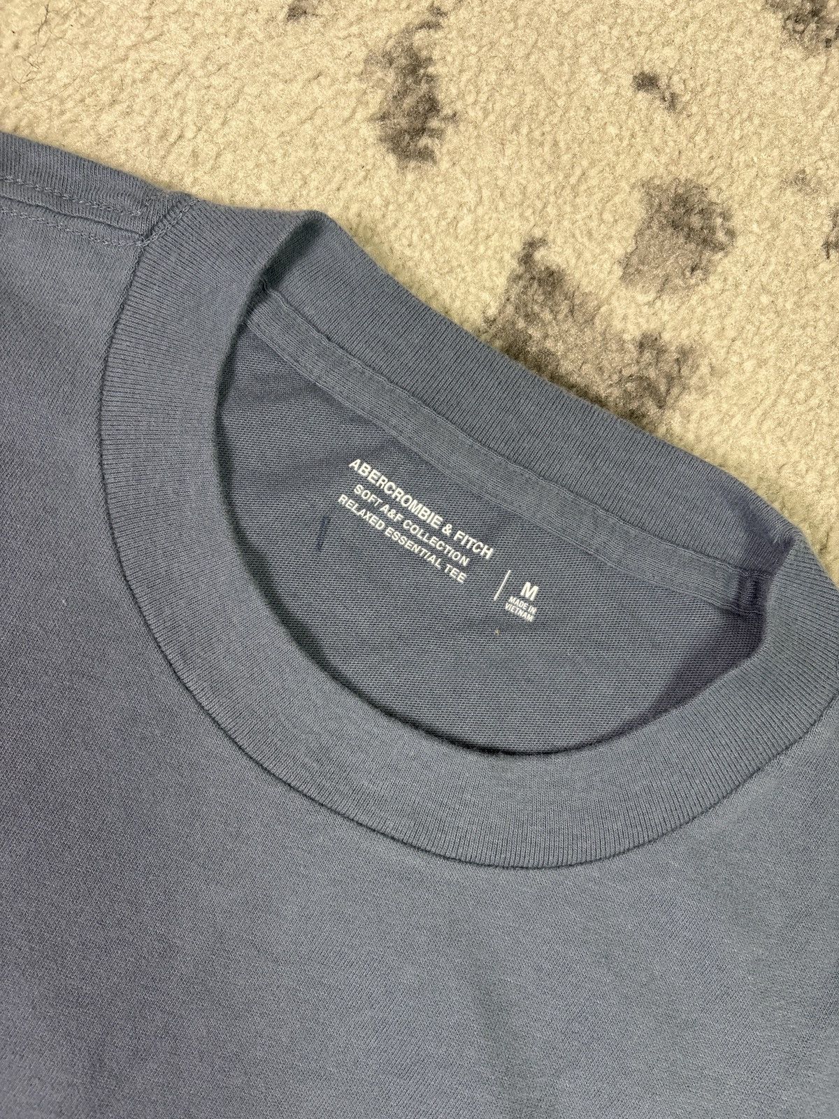 Abercrombie & Fitch SOFT & AF COLLECTION RELAXED ESSENTIAL TEE (BLUE) Size US M / EU 48-50 / 2 - 3 Thumbnail