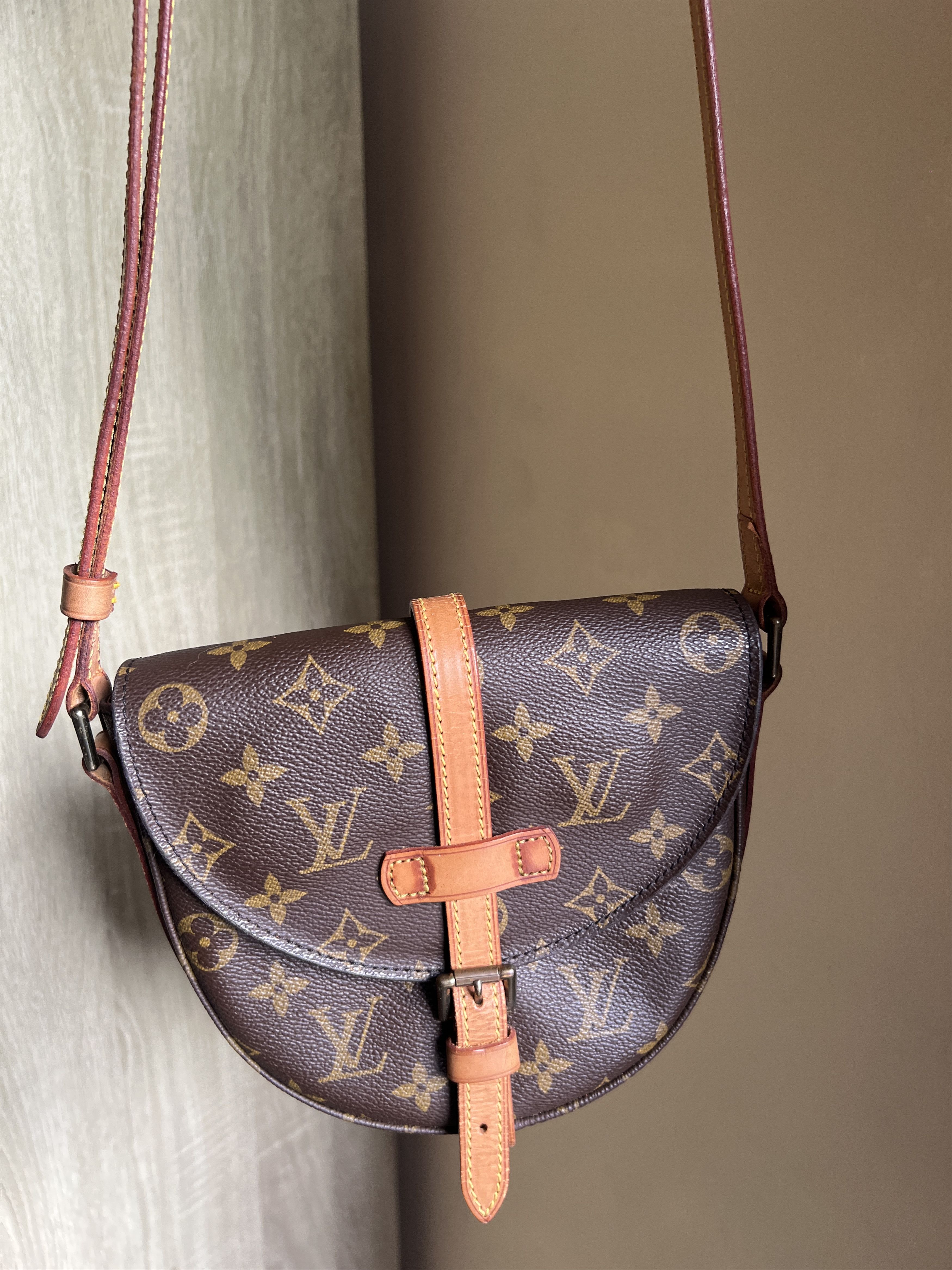 Louis Vuitton Authentic Louis Vuitton Chantilly PM Size ONE SIZE - 2 Thumbnail