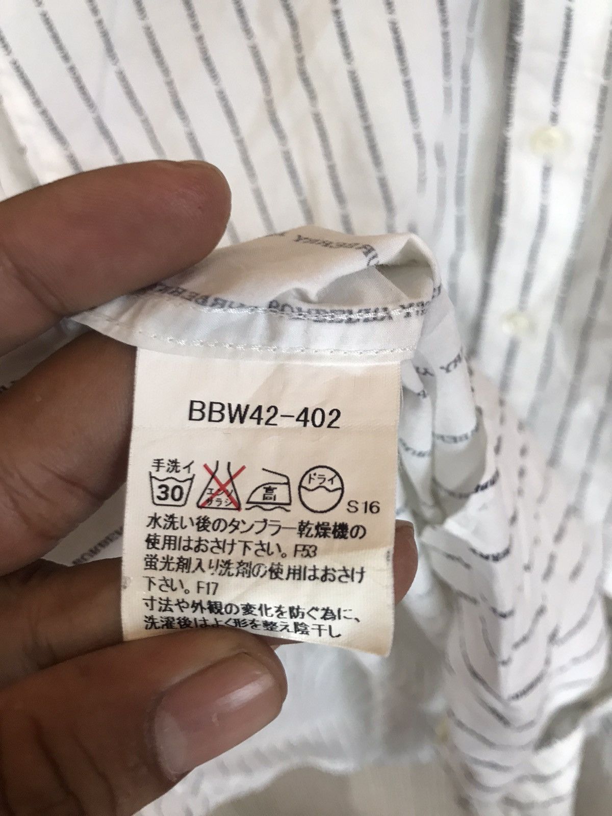 Burberry × Vintage ‼️BURBERRY LONDON SHIRT SPELLOUT FULL PRINTED NICE DESIGN‼️ Size US L / EU 52-54 / 3 - 8 Thumbnail