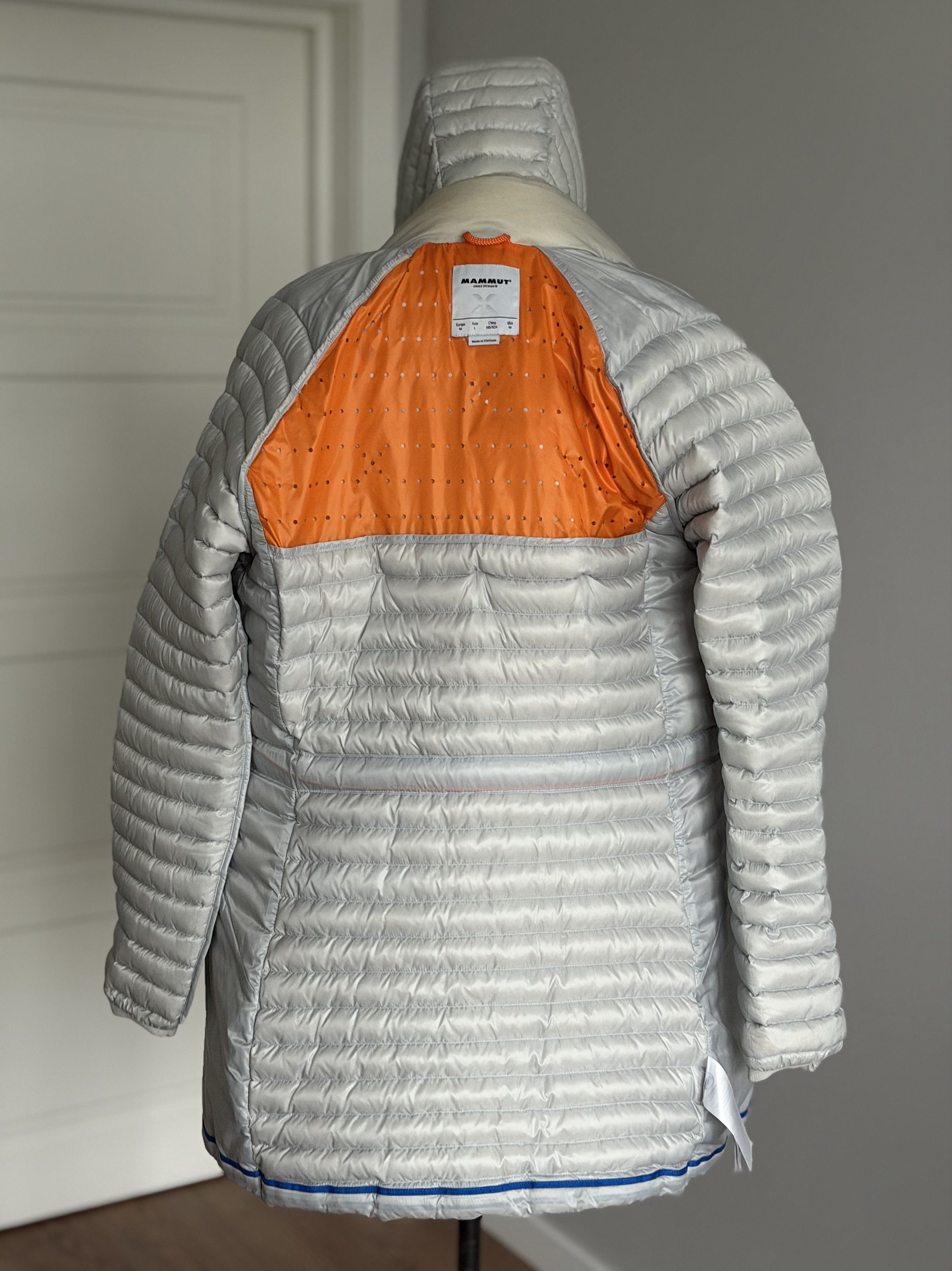 Mammut MAMMUT ALVRA Eiger Extreme 850+ Pertex Quantum Light Parka Size US M / EU 48-50 / 2 - 10 Thumbnail