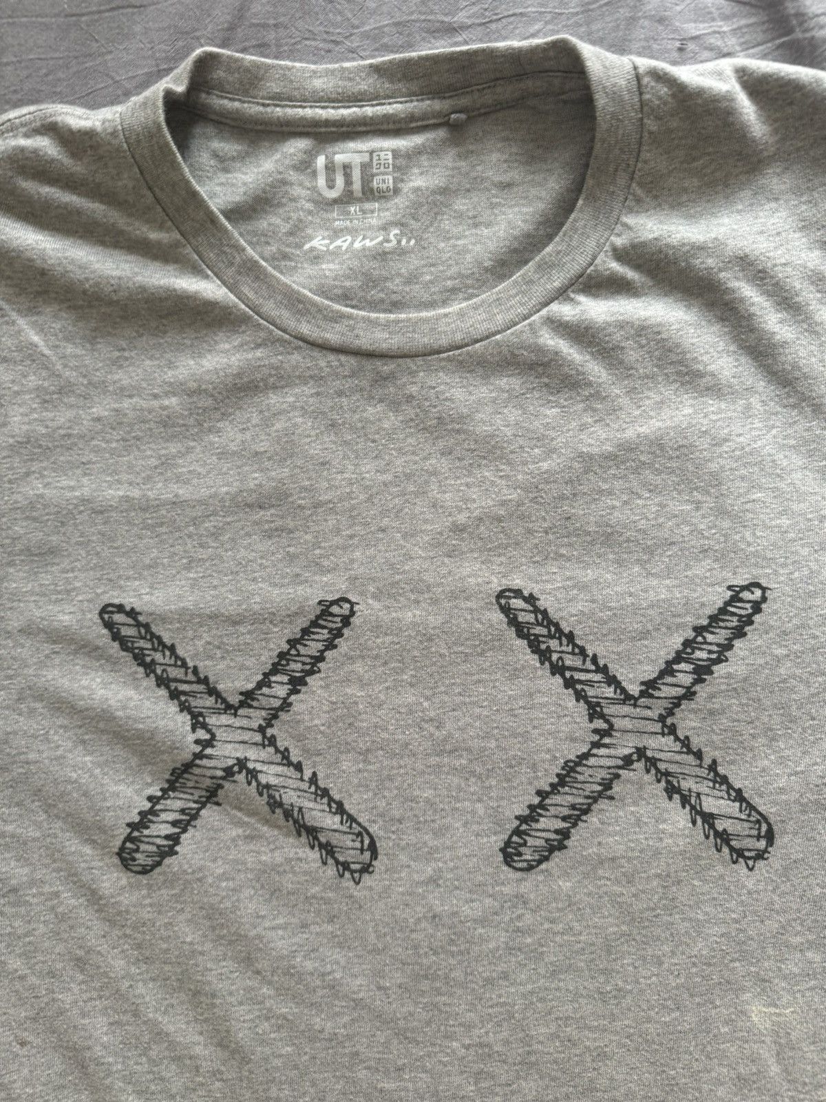Kaws × Uniqlo Kaws Uniqlo Limited Edition Graphic XX grey Tee Rare! Size US XL / EU 56 / 4 - 2 Thumbnail