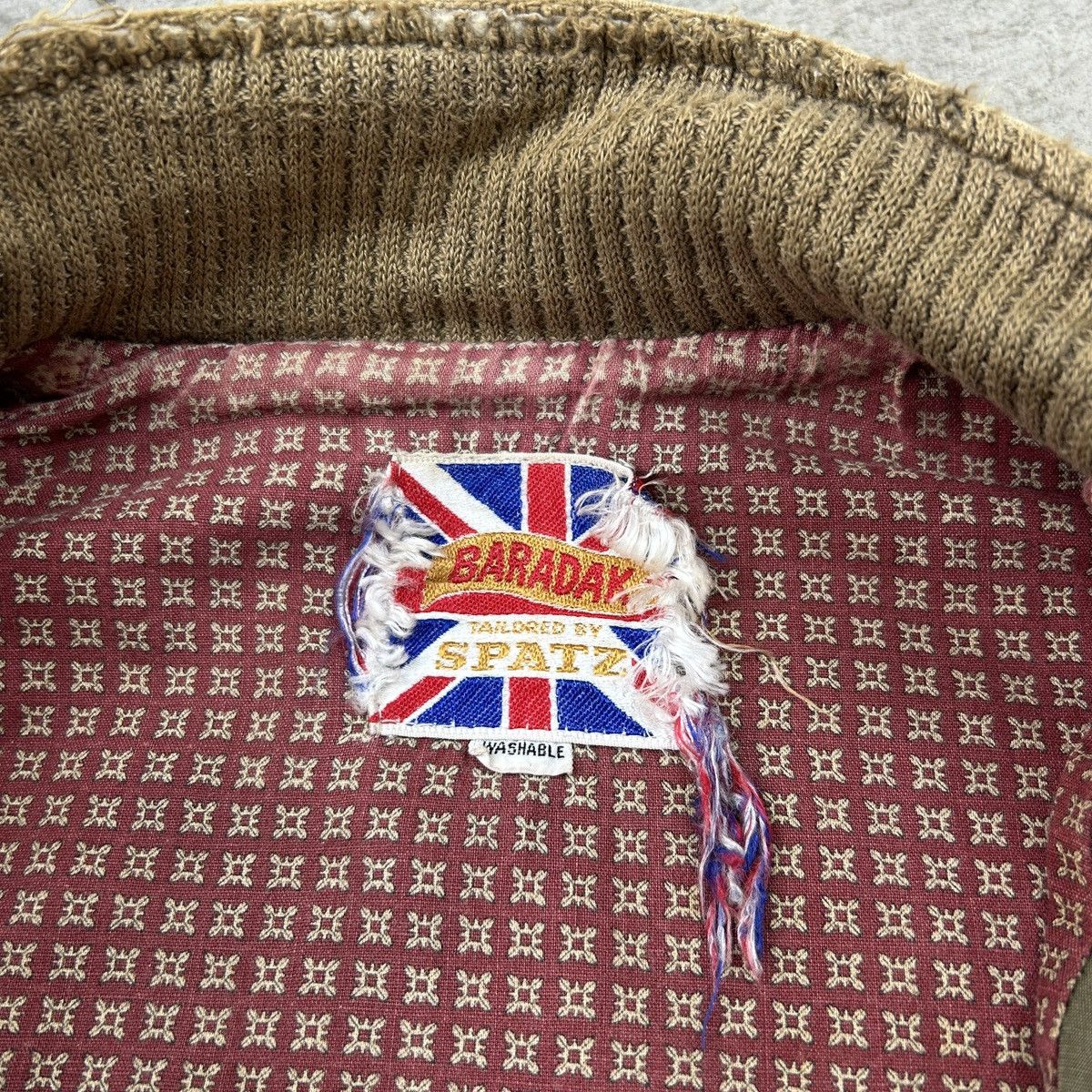 Vintage 1980s Distressed English Work Jacket Baradak by Spatz Size US L / EU 52-54 / 3 - 24 Thumbnail