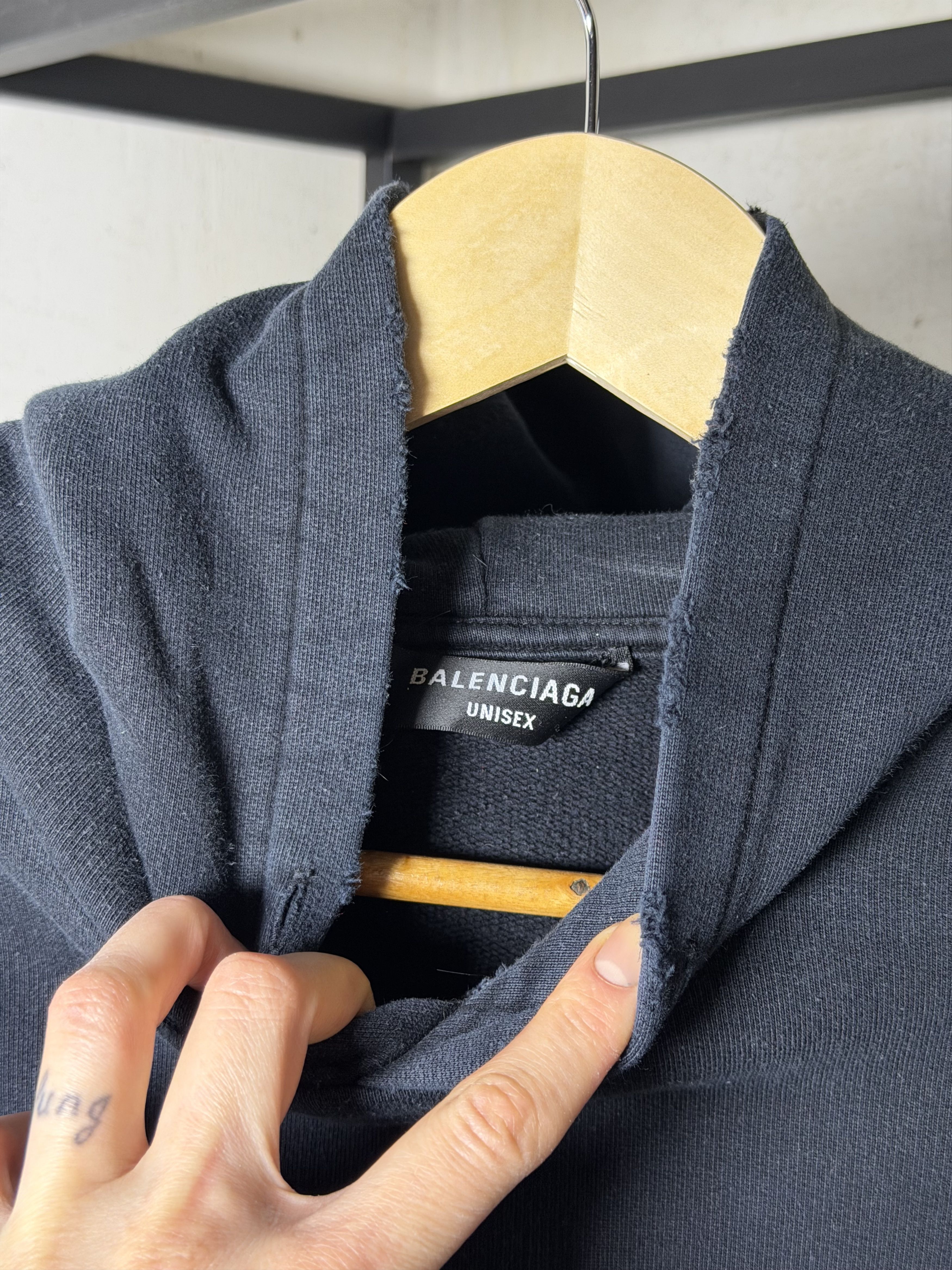 Balenciaga Balenciaga Distressed Cursive Logo Hoodie Size US M / EU 48-50 / 2 - 11 Thumbnail