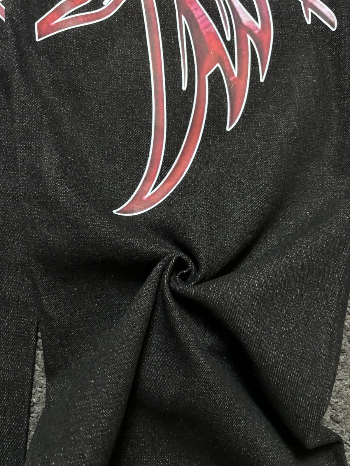 Jean × Vintage Vintage rare tribal angel wings cross red black baggy jeans Size US 33 - 19 Thumbnail