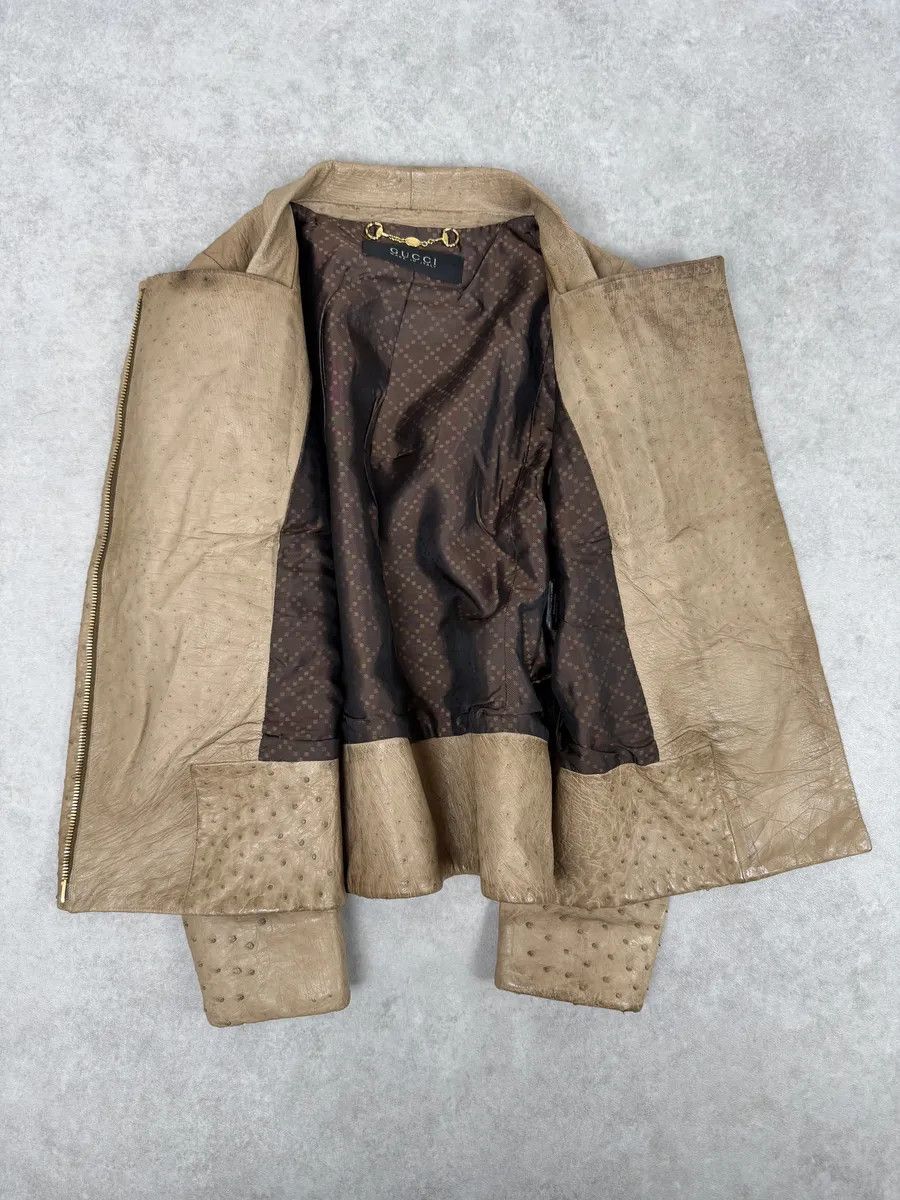 Gucci FW2010 Gucci Beige Asymmetrical Ostrich Leather Jacket by Frida Giannini Size S / US 4 / IT 40 - 6 Thumbnail