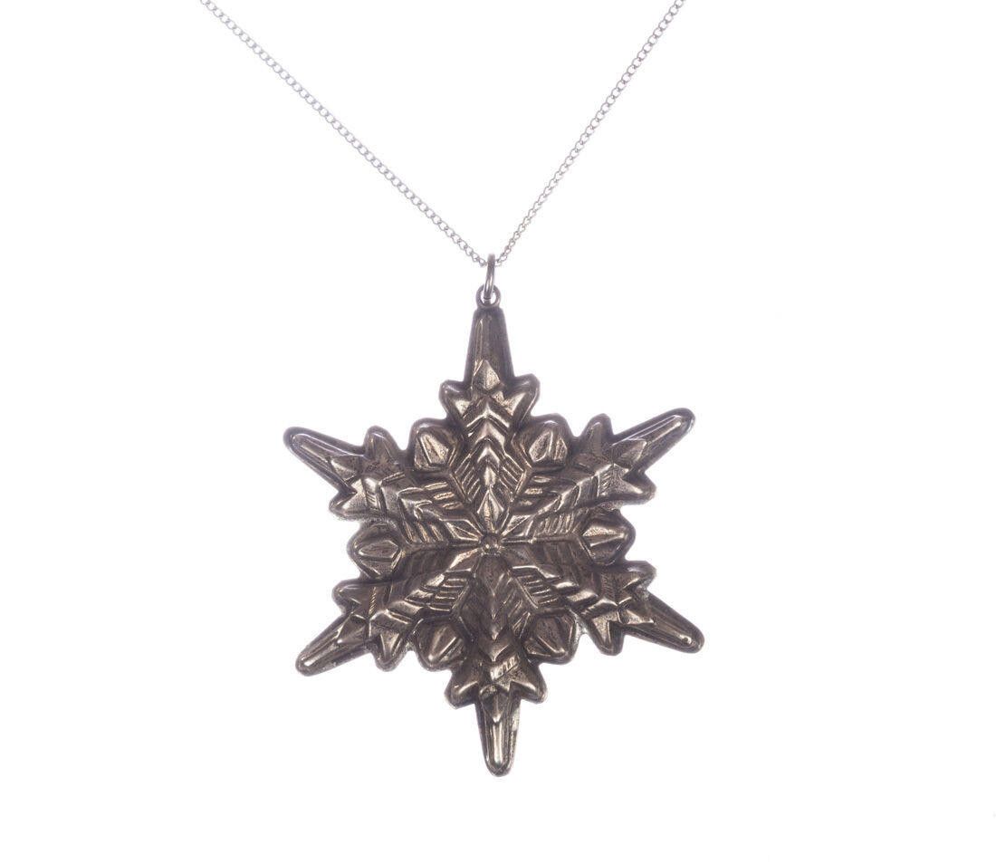 Designer Sterling Silver Snowflake Pendant Necklace Size ONE SIZE - 1 Thumbnail