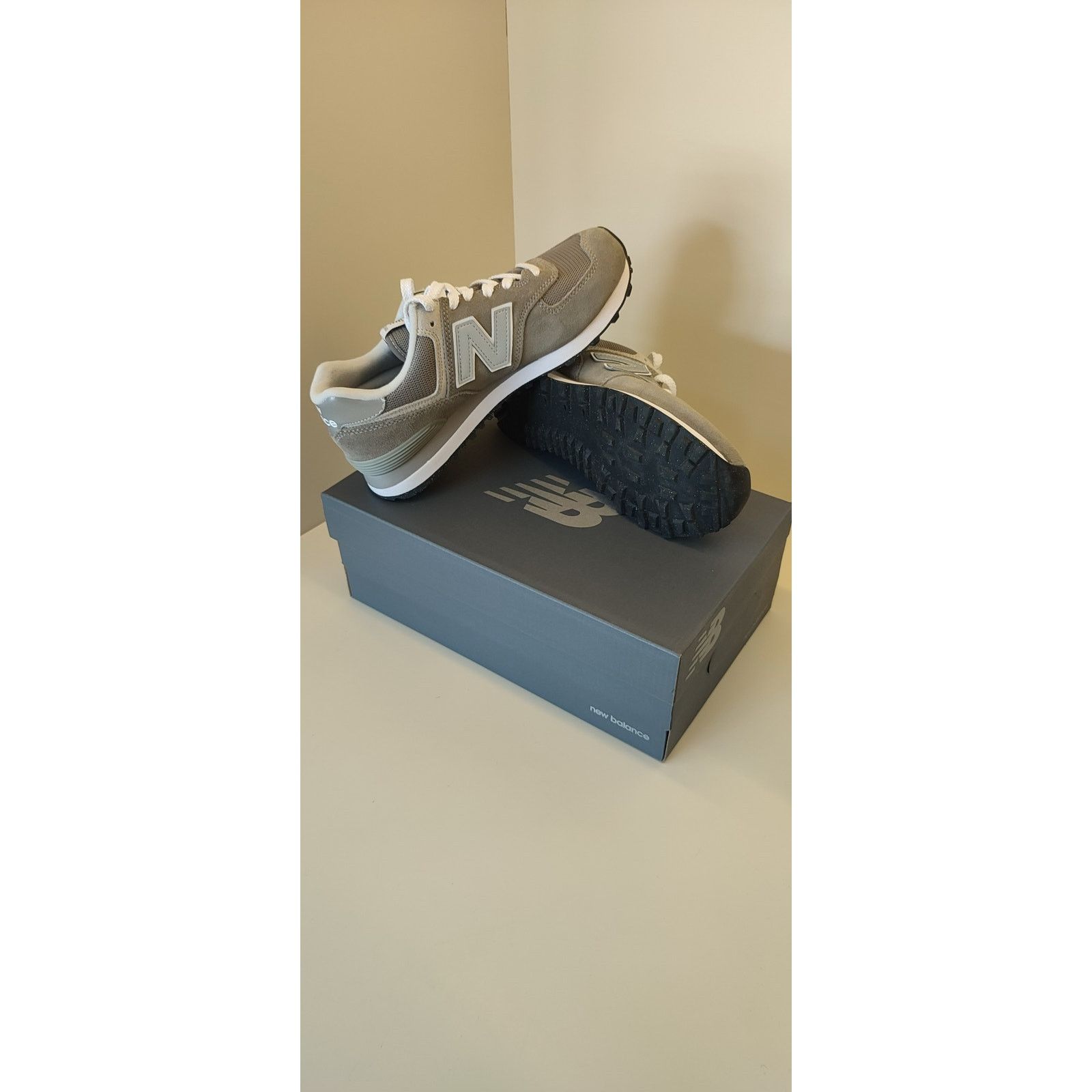 New Balance New Balance Women’s 574 Sneakers – US 8.5 / UK 6.5 / EU 40 Size US 8.5 / IT 38.5 - 1 Thumbnail