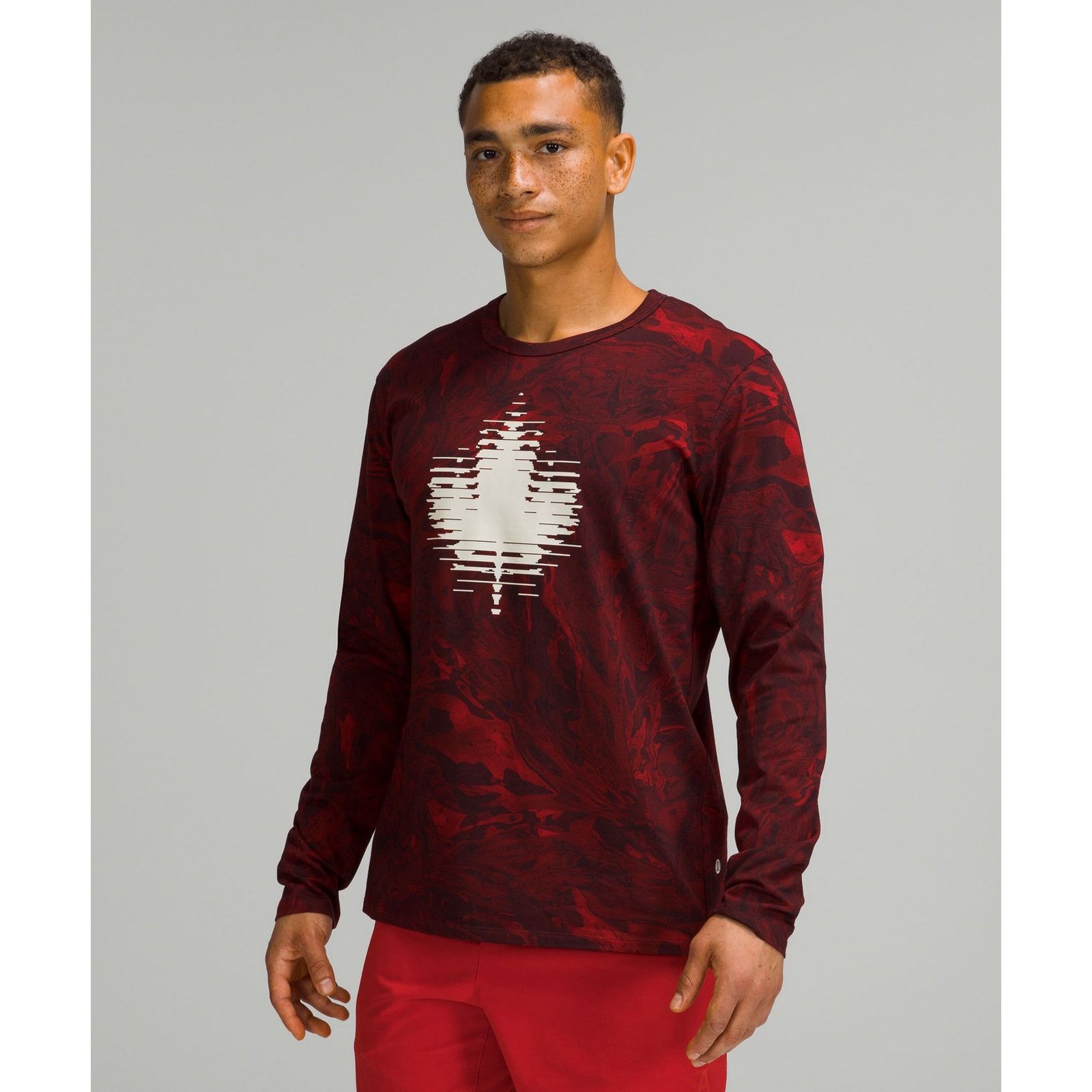 Lululemon NWOT Lululemon Team Canada Maple Leaf Long Sleeve Shirt L Size US L / EU 52-54 / 3 - 1 Thumbnail