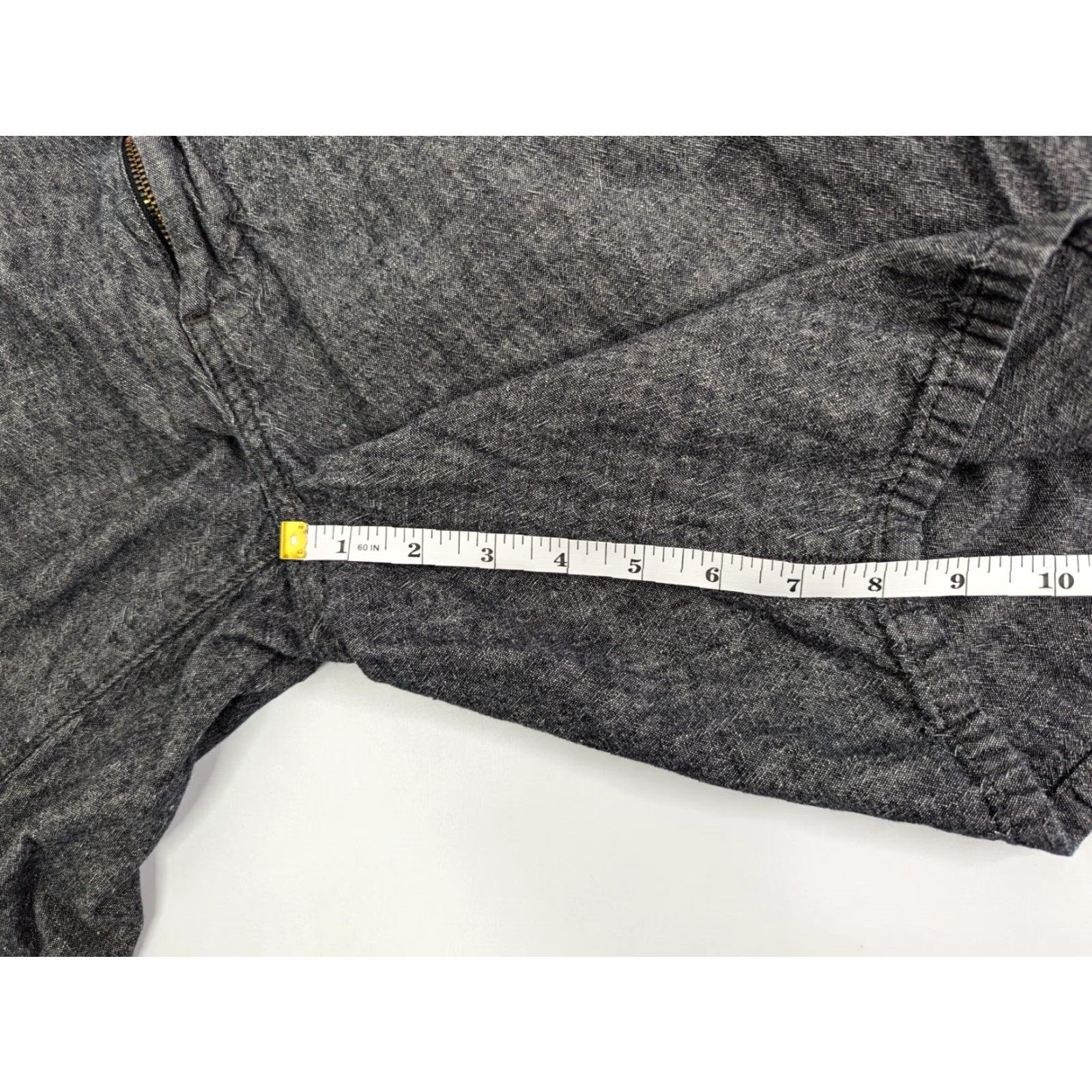 Levi's Levi's Chino Shorts Grey Chambray Men's 38 Cotton Linen Regular Front Flat 211810048 Size US 38 / EU 54 - 3 Thumbnail