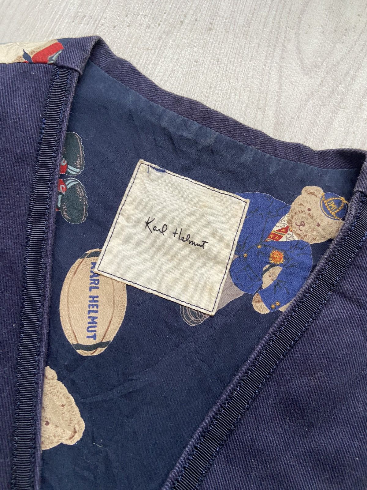 Karl Helmut × Pink House Vintage 1990’s Karl Helmut Polo Bear Print Duck Cotton Vest Size US L / EU 52-54 / 3 - 3 Thumbnail
