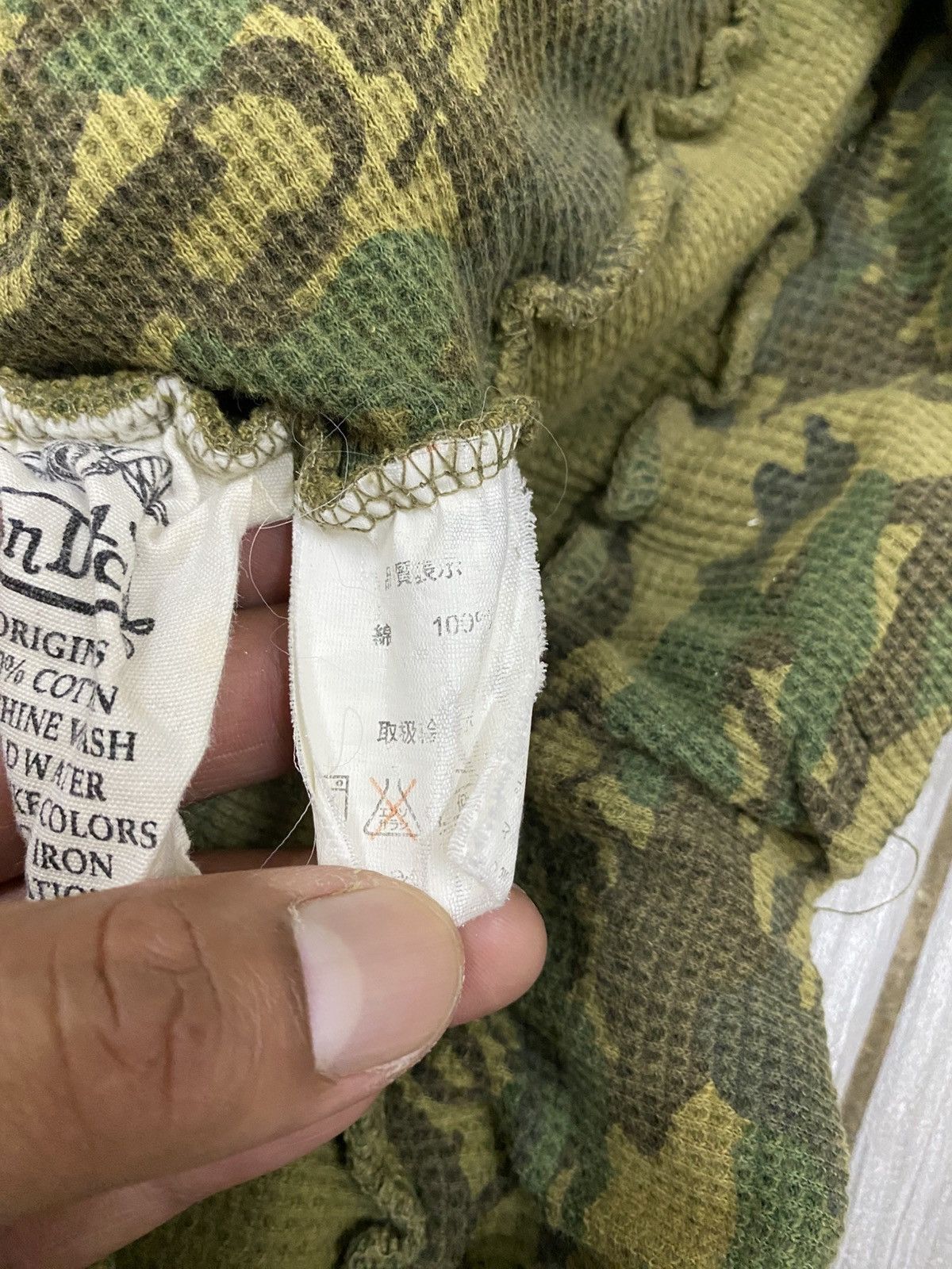 Von Dutch Vintage Von Dutch Camouflage Cargo Pants Size US 30 / EU 46 - 11 Thumbnail