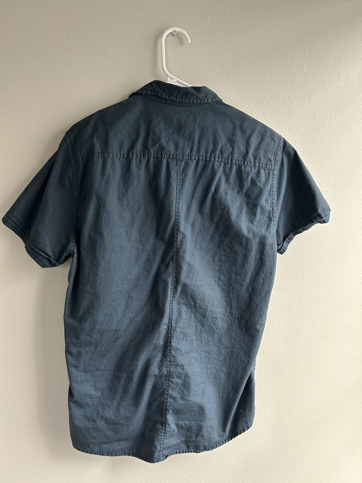 Guess Guess Navy Blue Button Up Size US M / EU 48-50 / 2 - 3 Thumbnail