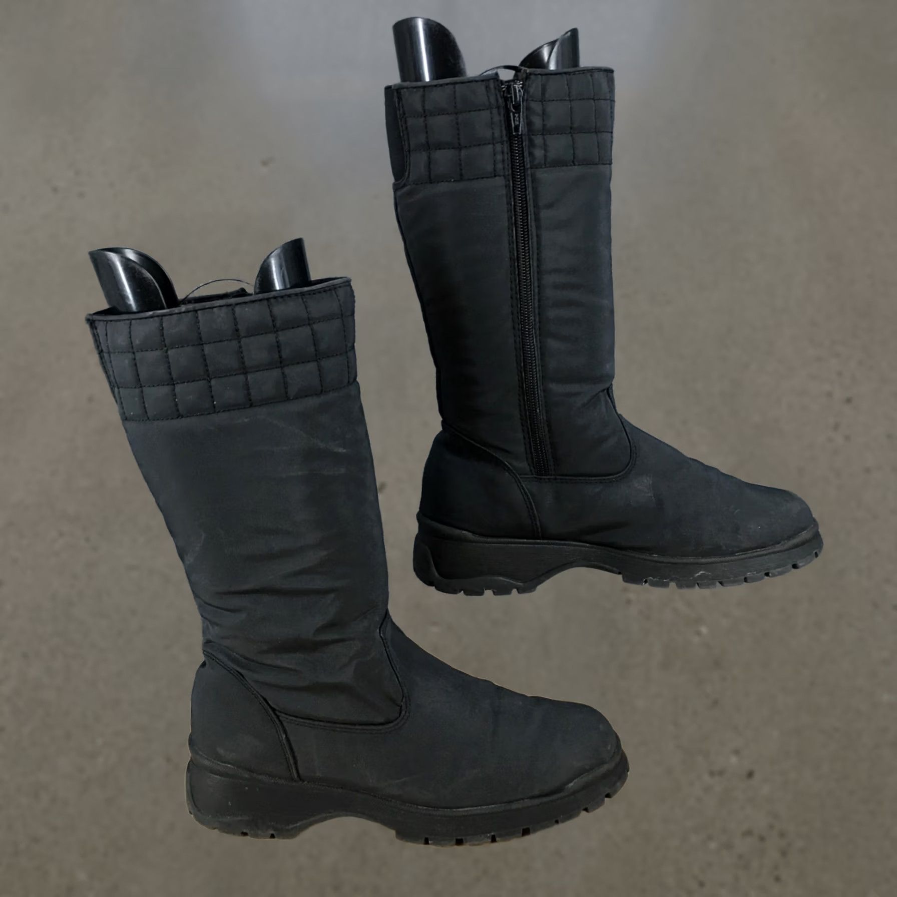 Basic Editions Basic Editions Snow Boots Women's 8 Wide Side Zip Quilted Comfort Mid-Calf Black Boots Size US 8 / IT 38 - 1 Thumbnail
