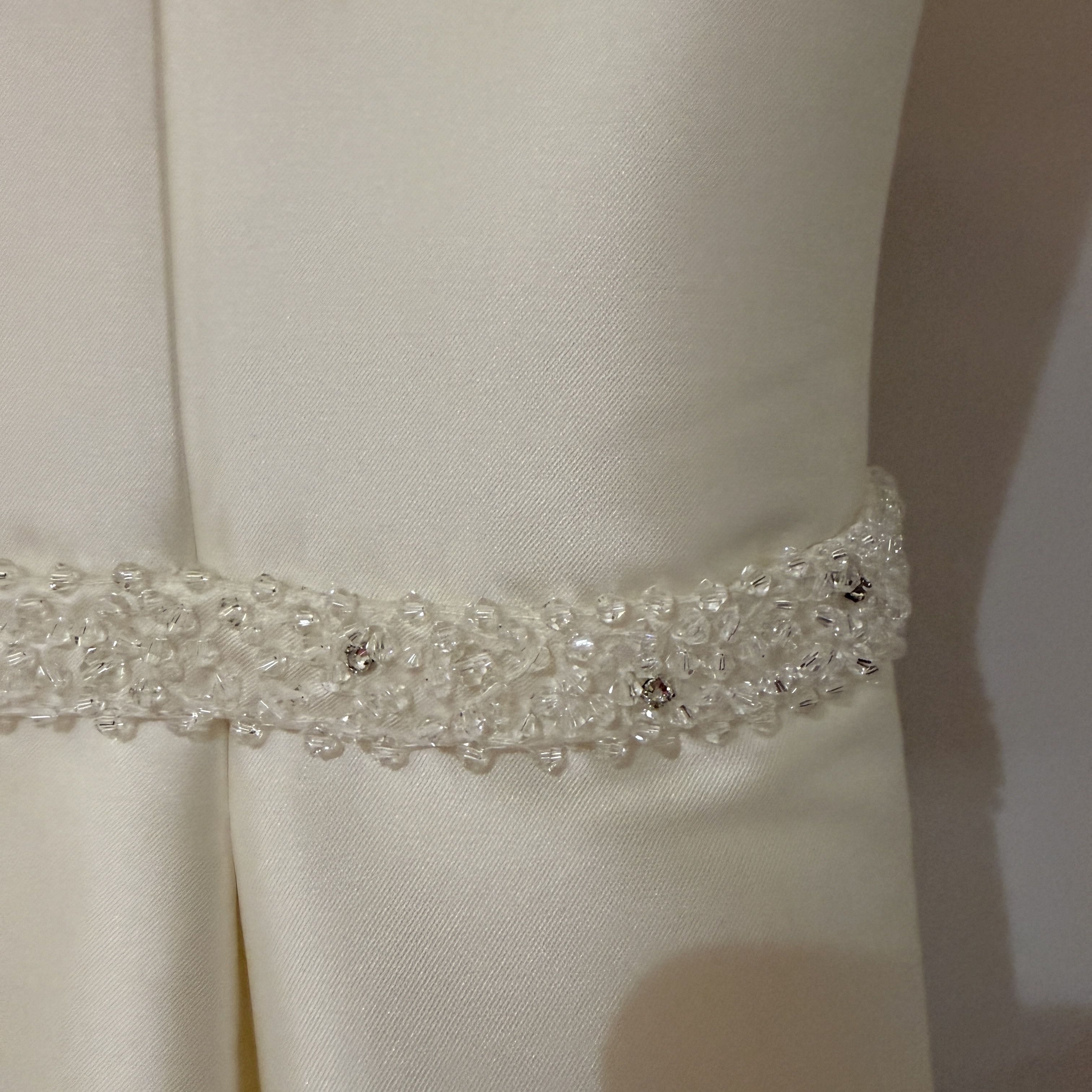 Sachin & Babi Sachin & Babi Kathryn Satin Beaded Crystal Size L / US 10 / IT 46 - 10 Thumbnail