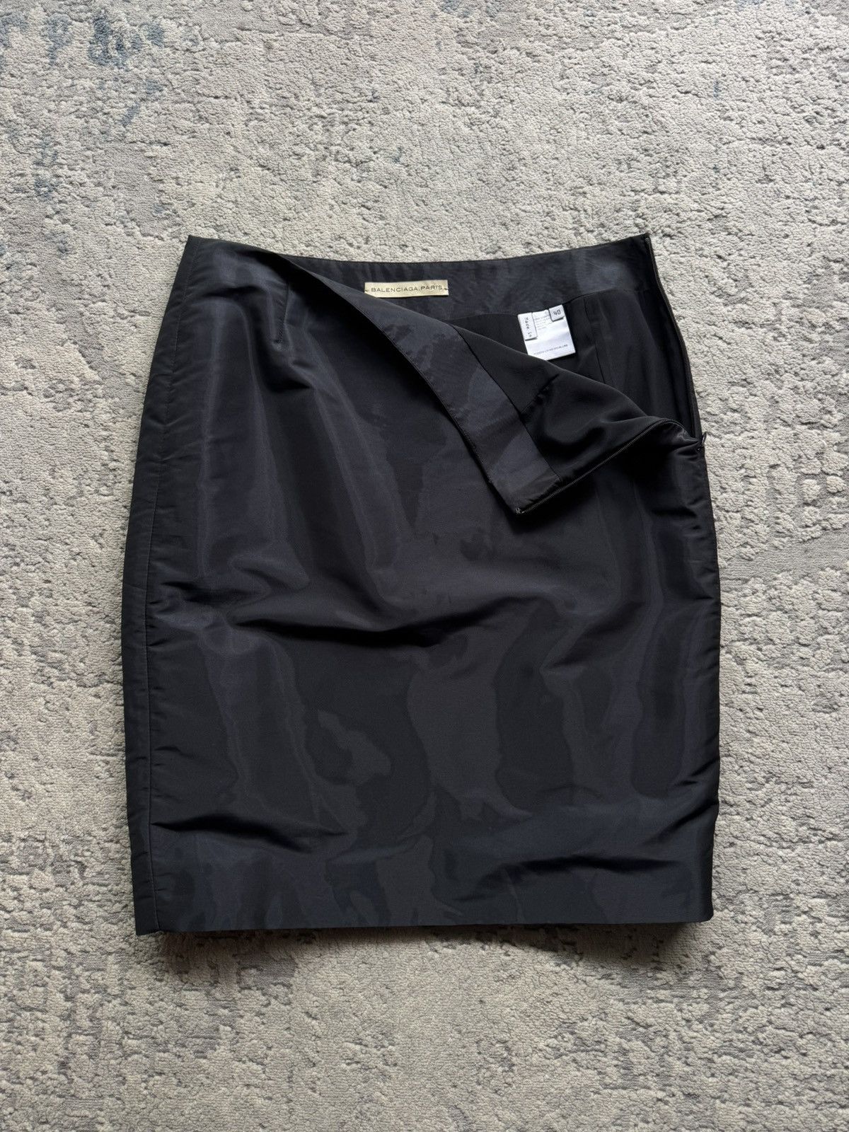Balenciaga Balenciaga Shimmer Skirt Size 40 made in Italy Size 27" / US 4 / IT 40 - 2 Thumbnail