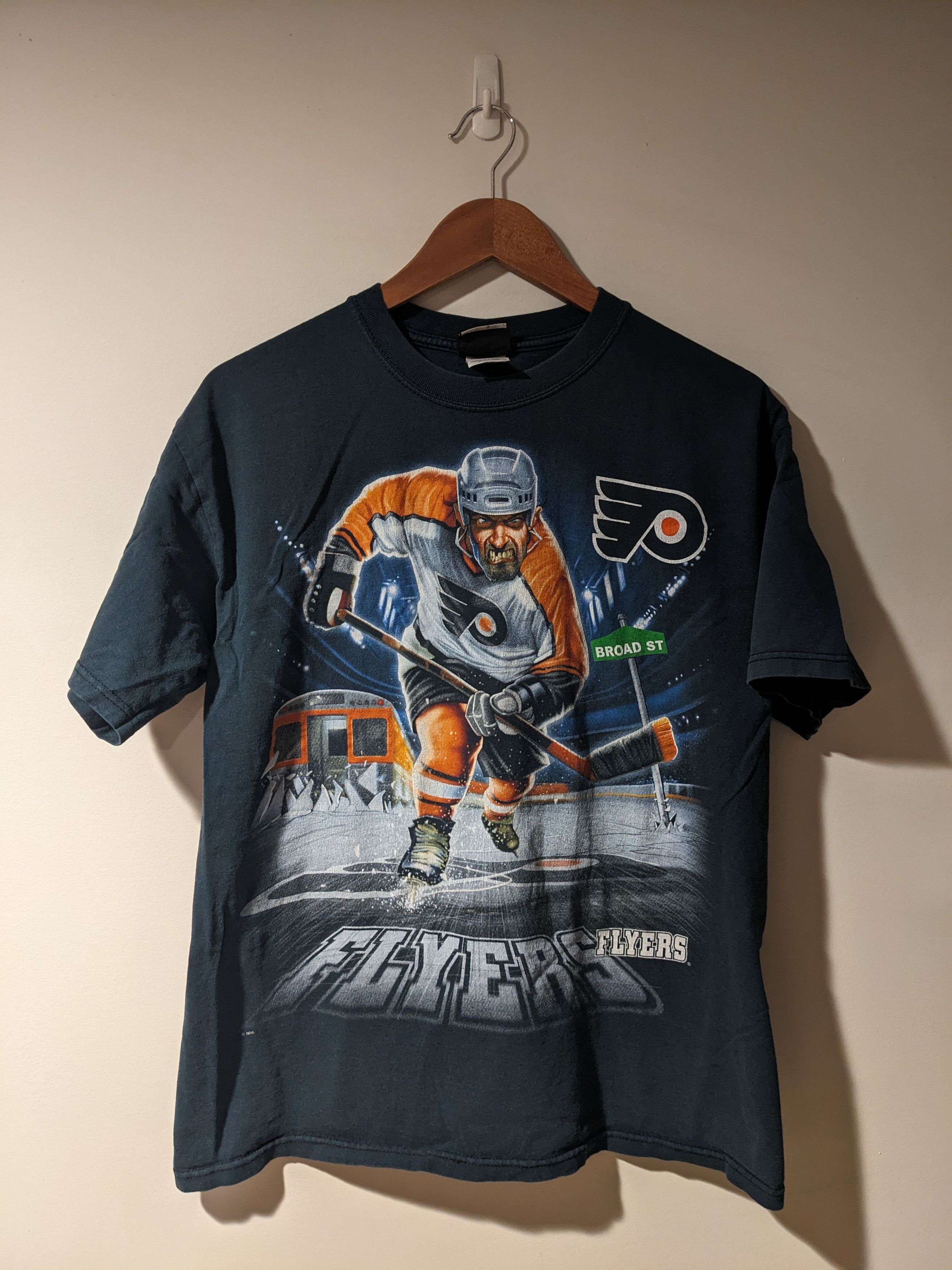 Liquid Blue × Vintage Vintage Y2K Philadelphia Flyers Hockey Liquid Blue T-Shirt Size US L / EU 52-54 / 3 - 1 Thumbnail