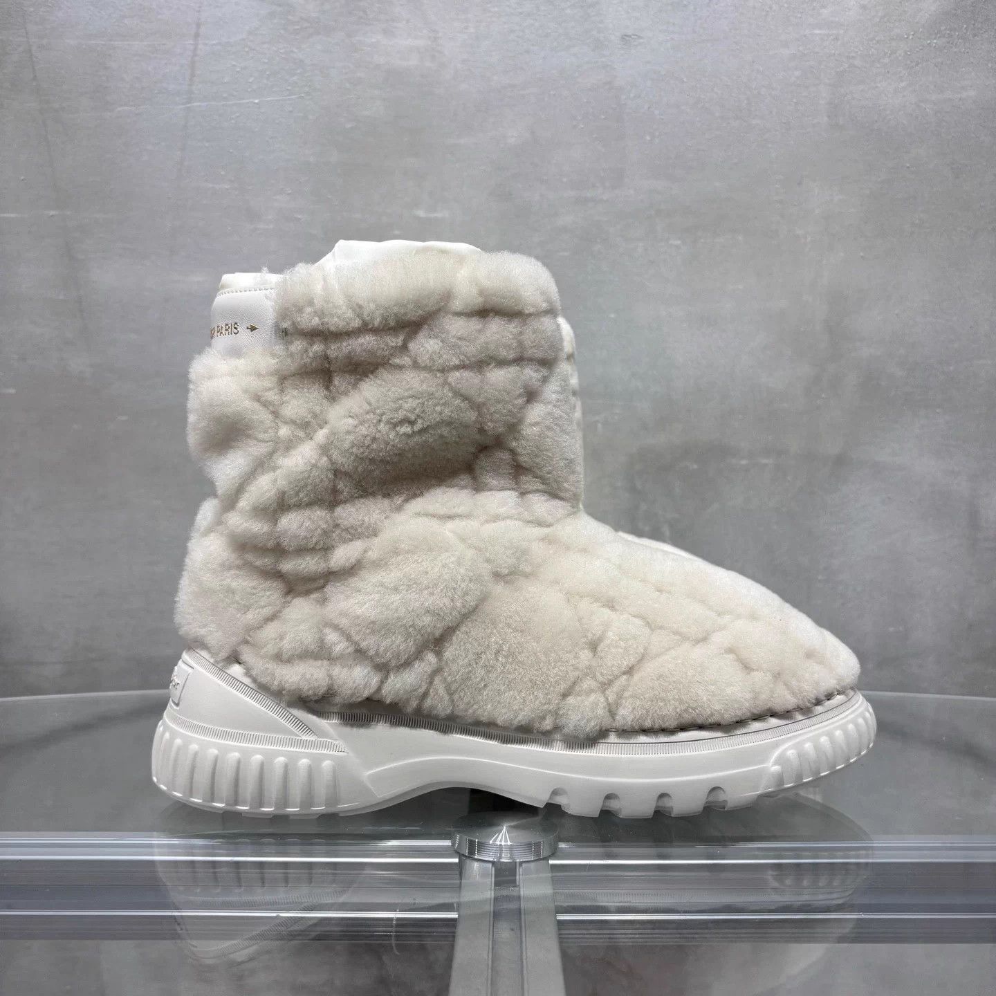 Dior Dior Snow White fur-lined snow boots women's 37.5 Size US 7 / IT 37 - 4 Thumbnail
