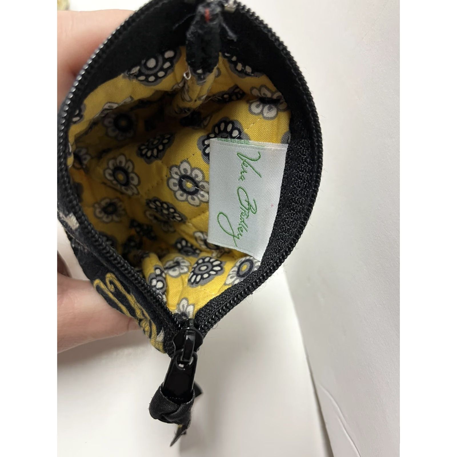 Vera Bradley Vera Bradley Coin Purse Pouch Wallet Daisy Floral Yellow Black White Zip Closure Womens Size ONE SIZE - 3 Thumbnail