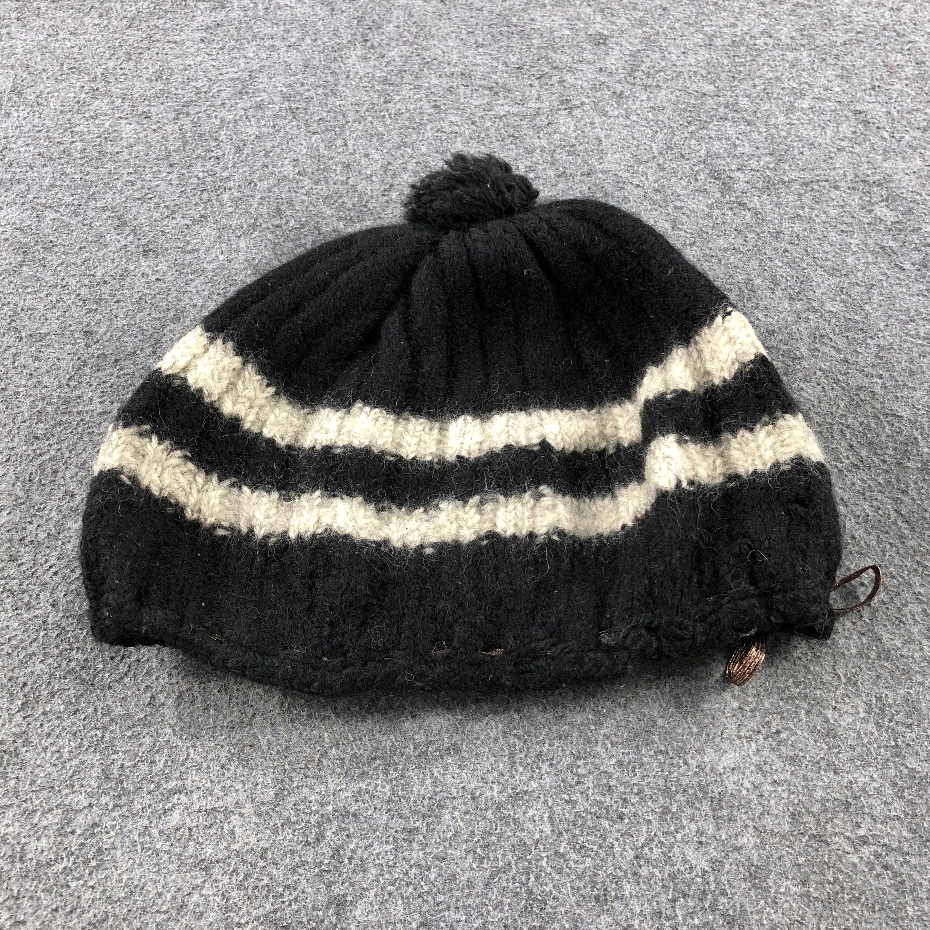 Vintage Unknown Striped Wool Beanie Snowcap Snow Hat B492 Size ONE SIZE - 3 Thumbnail