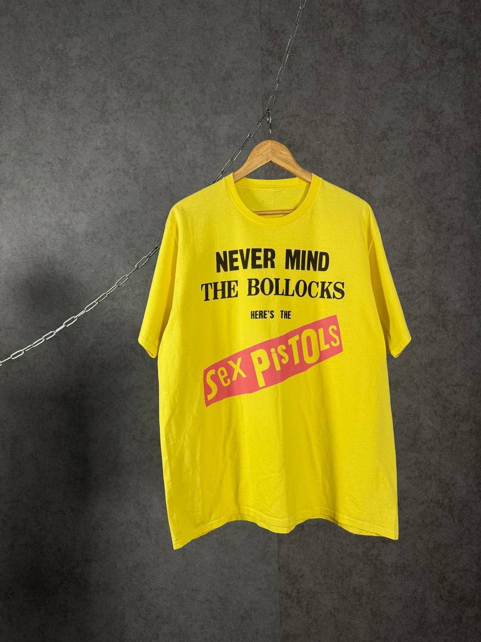 Band Tees Sex Pistols rock band tee Size US XL / EU 56 / 4 - 1 Thumbnail