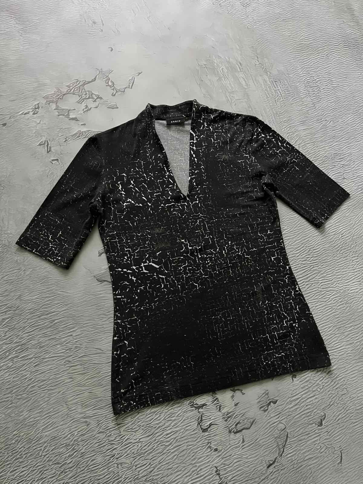 Akris A-K-R-I-S Luxury Short Sleeve T-Shirts Black V-Neck Size S / US 4 / IT 40 - 1 Thumbnail
