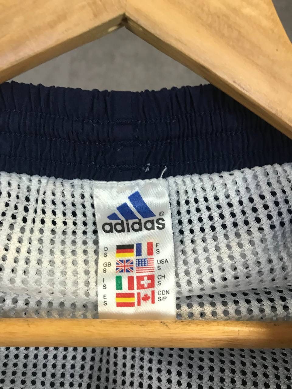 Adidas Adidas vintage sportwear shorts Size US 30 / EU 46 - 4 Thumbnail