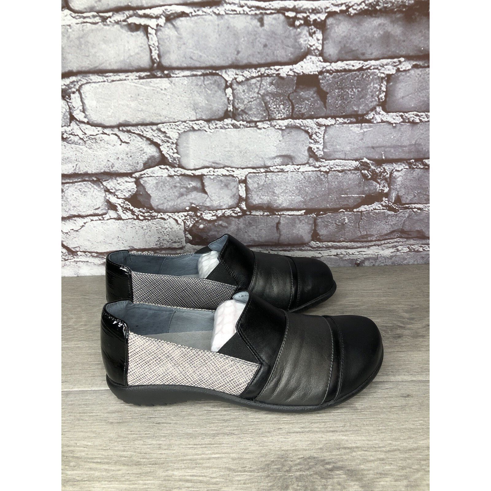 Other Naot Prescott Black Leather Grey Synthetic Comfort Casual Cl Size US 6 / IT 36 - 11 Thumbnail