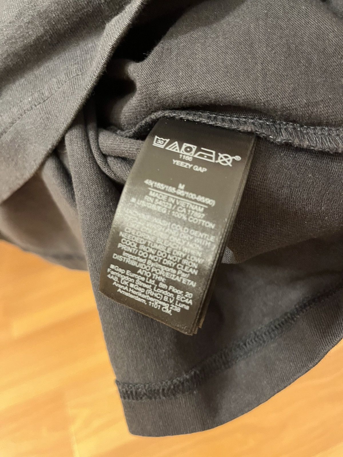 Gap × Kanye West × Yeezy Yeezy Gap Black Long Sleeve T-Shirt Size US M / EU 48-50 / 2 - 4 Thumbnail