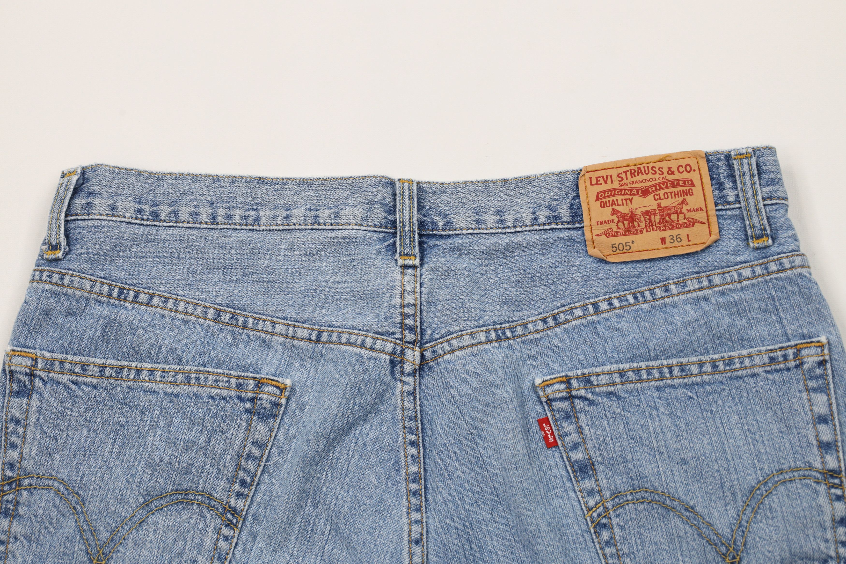 Levi's × Vintage Vintage Y2K Levis 505 Denim Jean Shorts Jorts Blue Cotton Size US 36 / EU 52 - 9 Thumbnail
