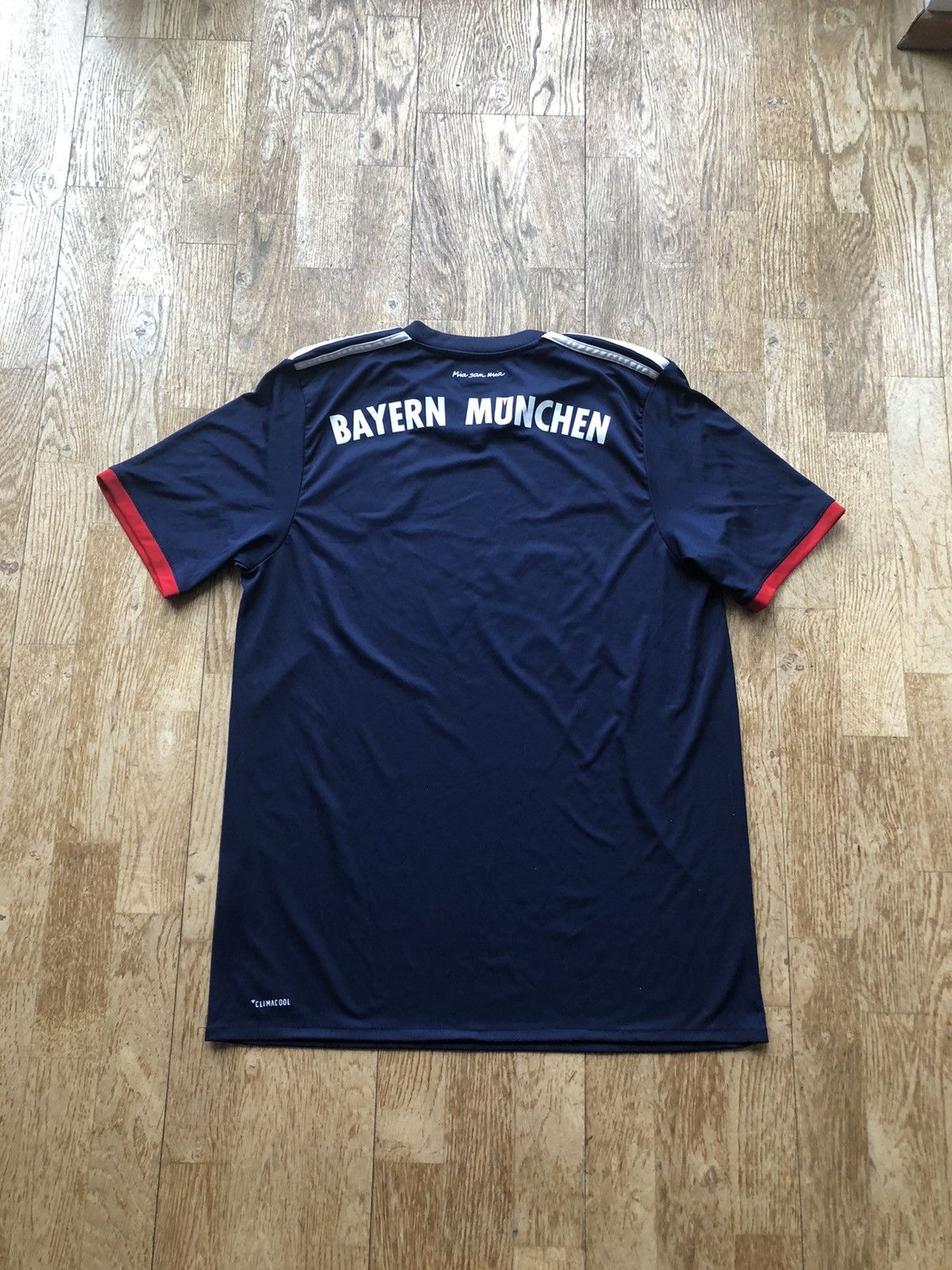 Adidas ADIDAS BAYERN MUNICH FOOTBALL SOCCER GERMAN JERSEY Size US M / EU 48-50 / 2 - 2 Thumbnail