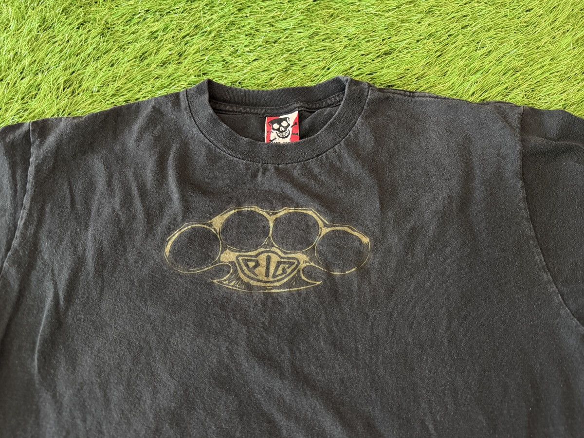 Other Vintage Tum Yeto Skateboards 90s PIG Brass Knuckles T-shirt Size US M / EU 48-50 / 2 - 2 Thumbnail