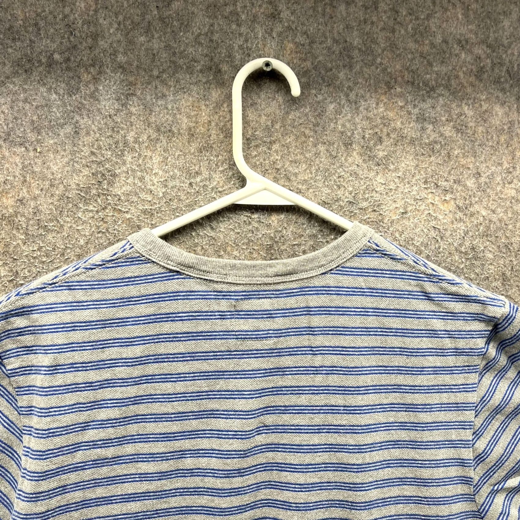 Vans VANS Shirt Mens Medium Gray Blue Stripe Pocket T-Shirt Casual Skate VN0A5EA4 Size US M / EU 48-50 / 2 - 3 Thumbnail
