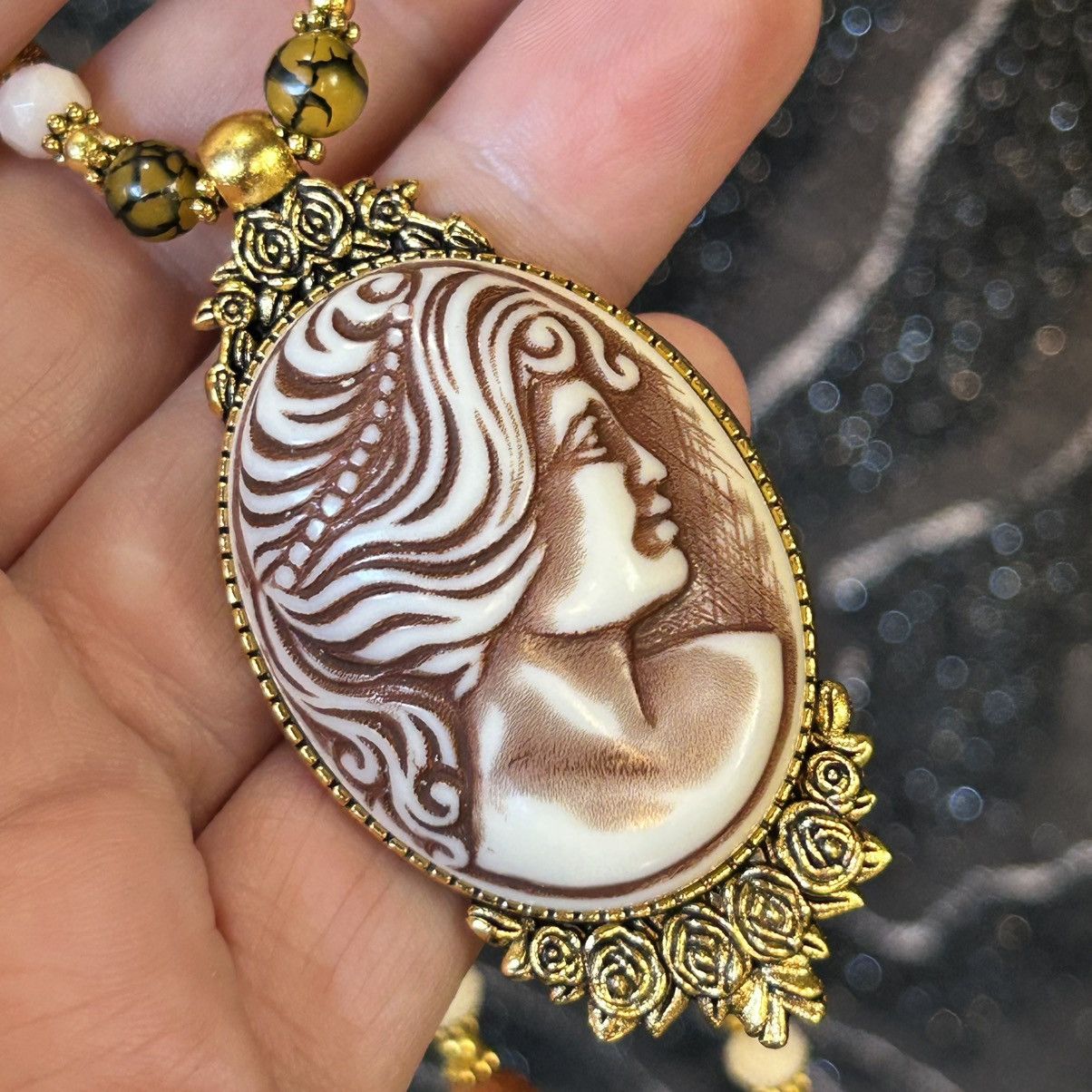 Handmade Handcrafted vintage high dome Victorian lady cameo necklace Size ONE SIZE - 2 Thumbnail