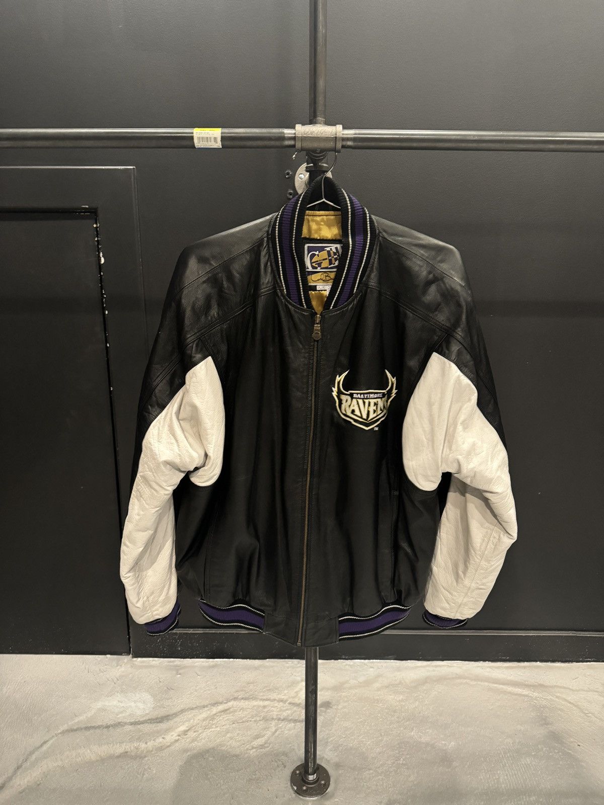 Vintage 80s Vintage Ravens Leather Jacket Size US XL / EU 56 / 4 - 4 Thumbnail