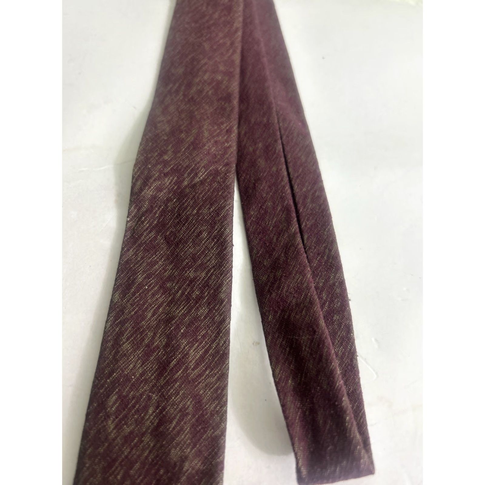 Vintage VINTAGE Tussah Silk Necktie Burgundy Gold Skinny Tie Size ONE SIZE - 3 Thumbnail