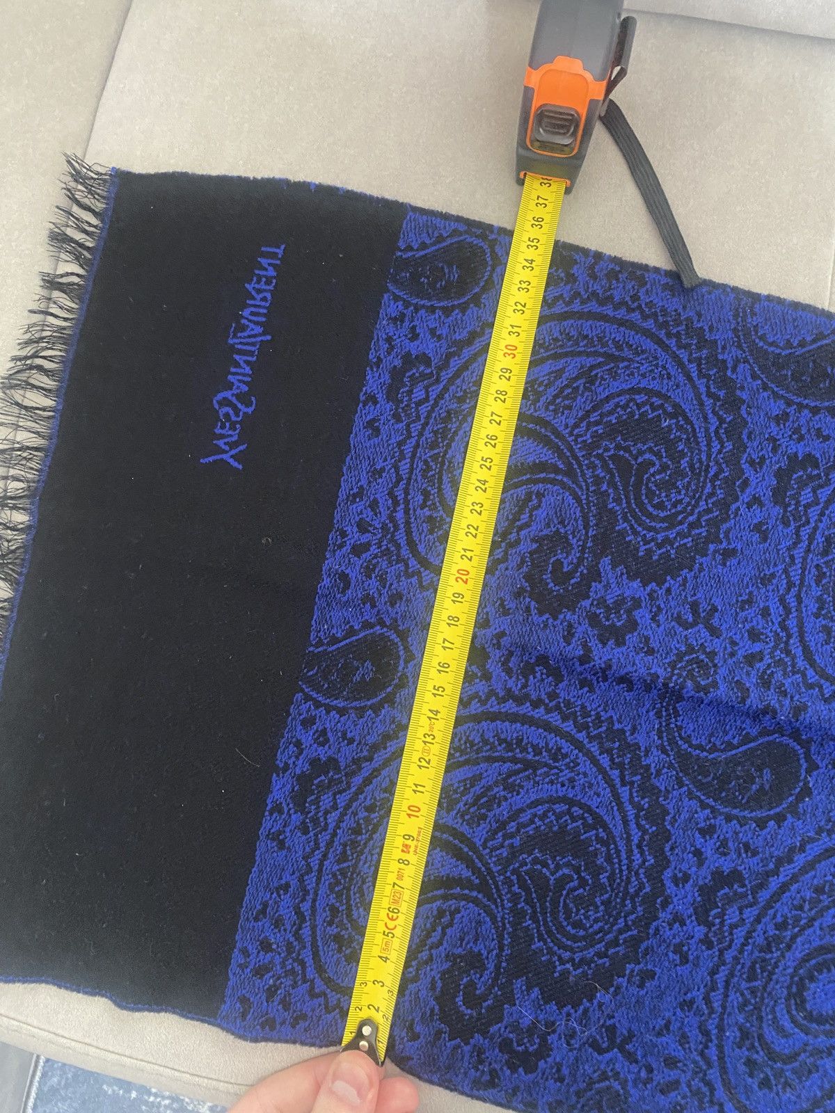 Vintage × Yves Saint Laurent Yves saint laurent vintage two sided scarf with mini logo Size ONE SIZE - 11 Thumbnail