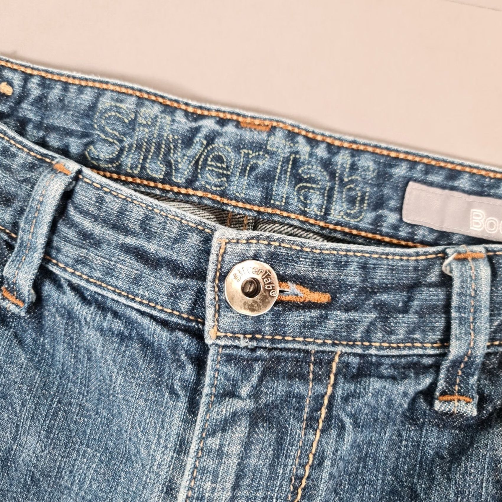 Levi's VINTAGE Levi's Silvertab Bootcut Jeans Blue Denim W36 L32 Men Regular 5-Pocket Zip Fly Distressed 100% Cotton Jeans Mens Back to Y2K Size US 36 / EU 52 - 4 Thumbnail
