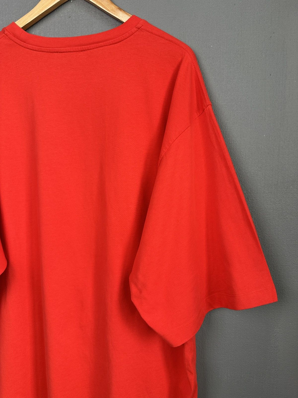 Gosha Rubchinskiy GOSHA RUBCHINSKIY Alien Tee Oversized T-Shirt Red Size US M / EU 48-50 / 2 - 9 Thumbnail