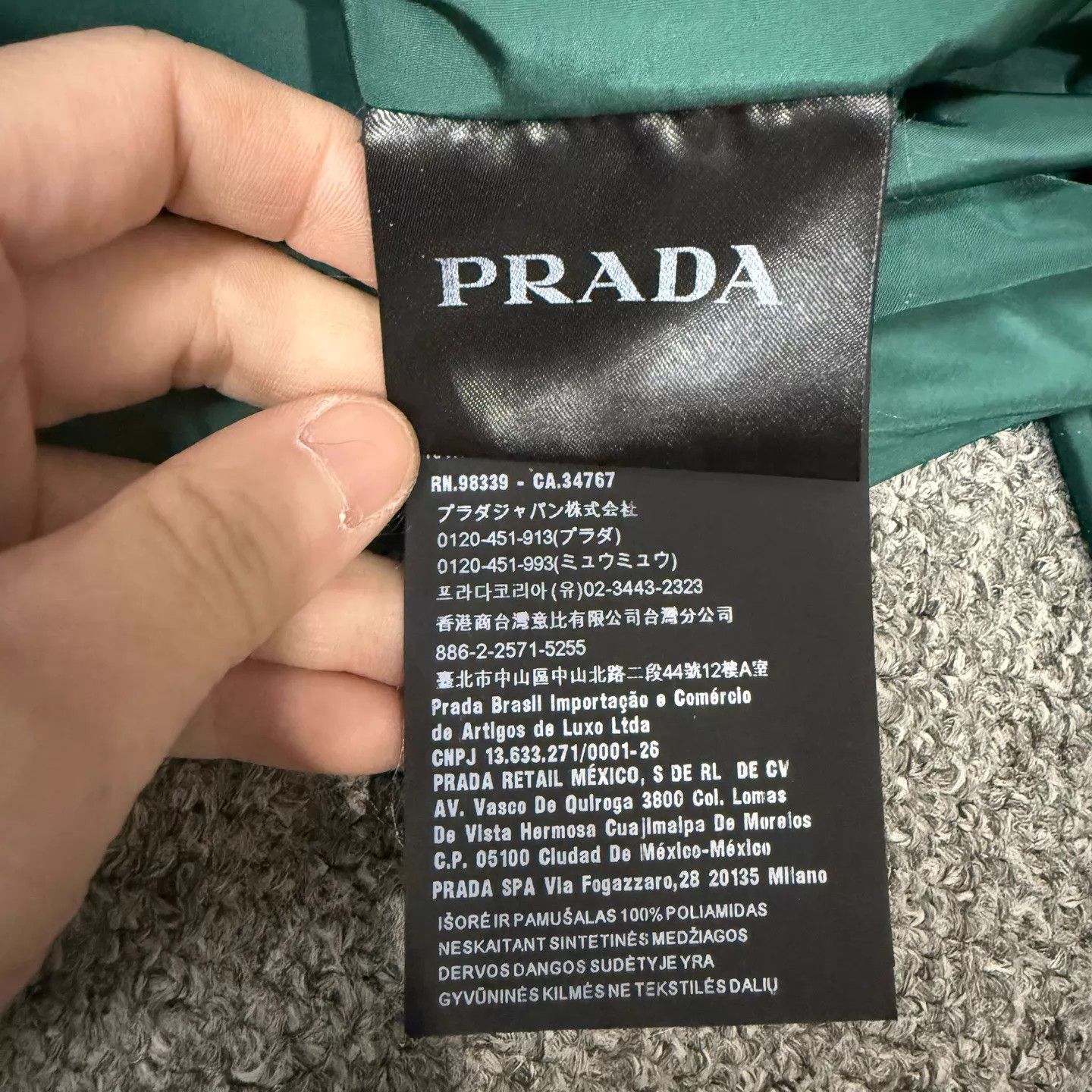 Prada Prada Green Triangle Logo Nylon Jacket Size 50 Size US M / EU 48-50 / 2 - 4 Thumbnail