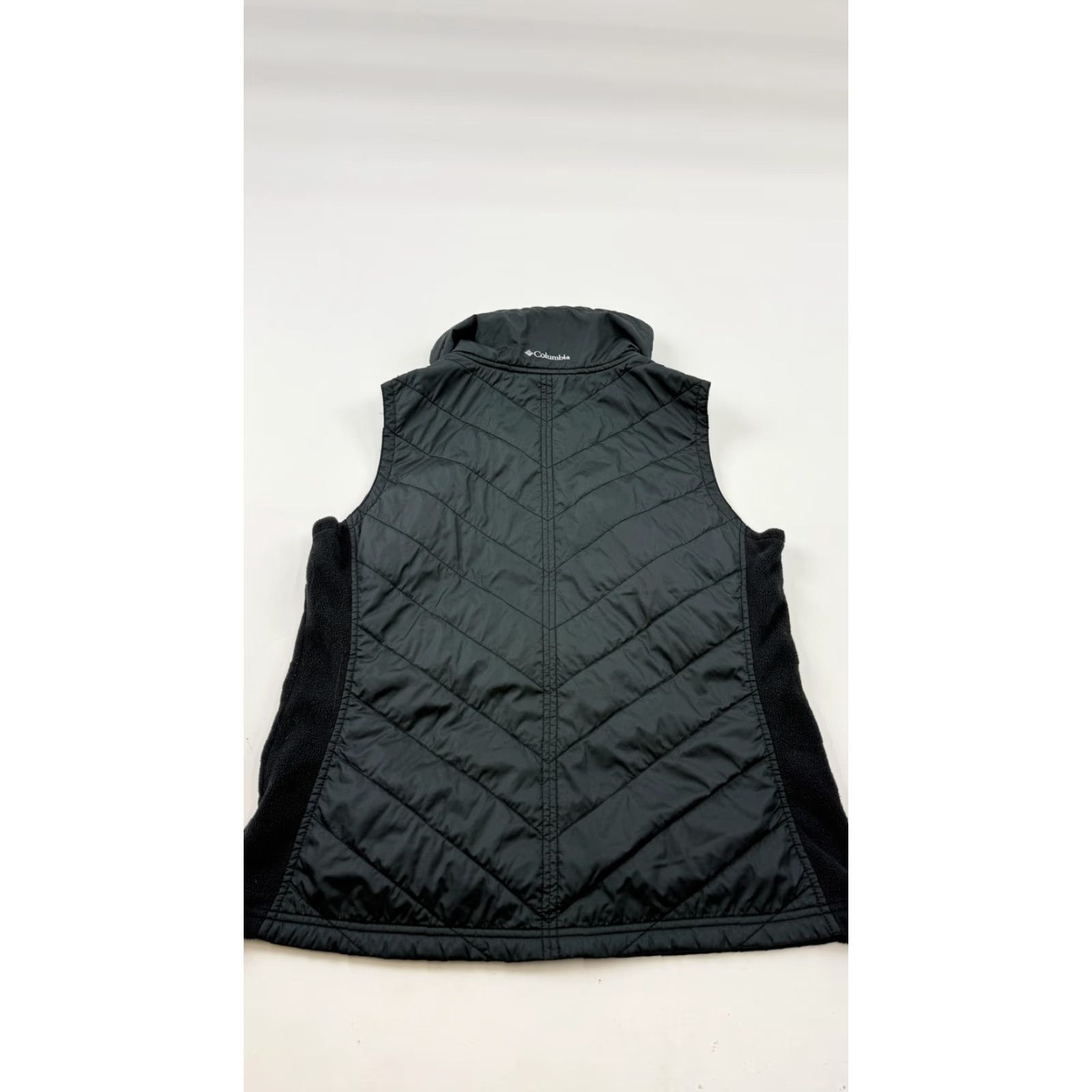 Vintage Columbia Vest Womens Large Gray Quilted Fleece Lined Full Zip Outdoor Hiking Size L / US 10 / IT 46 - 4 Thumbnail