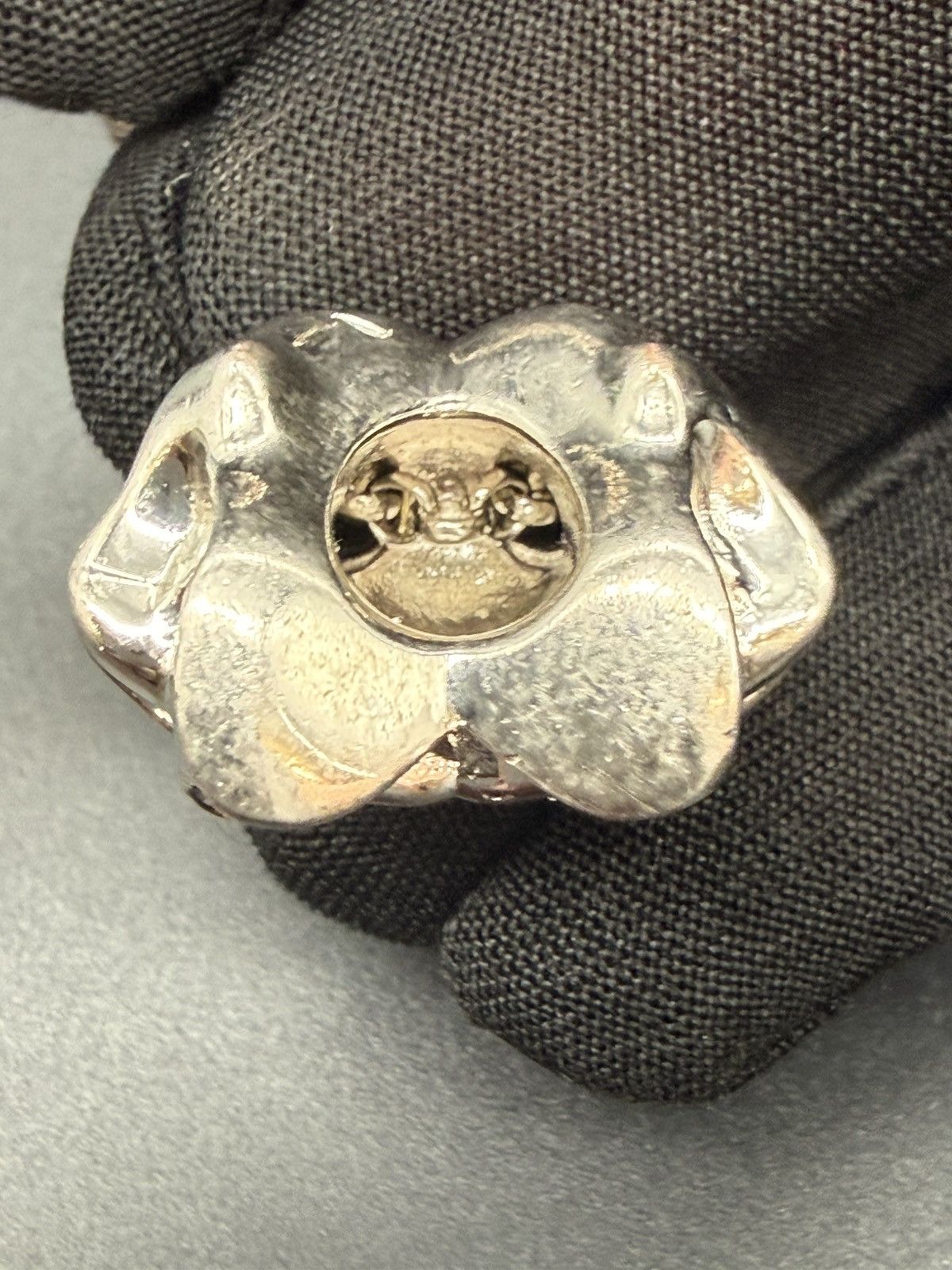 Alexander McQueen ALEXANDER MCQUEEN Silver Twin Skull Necklace Size ONE SIZE - 9 Thumbnail